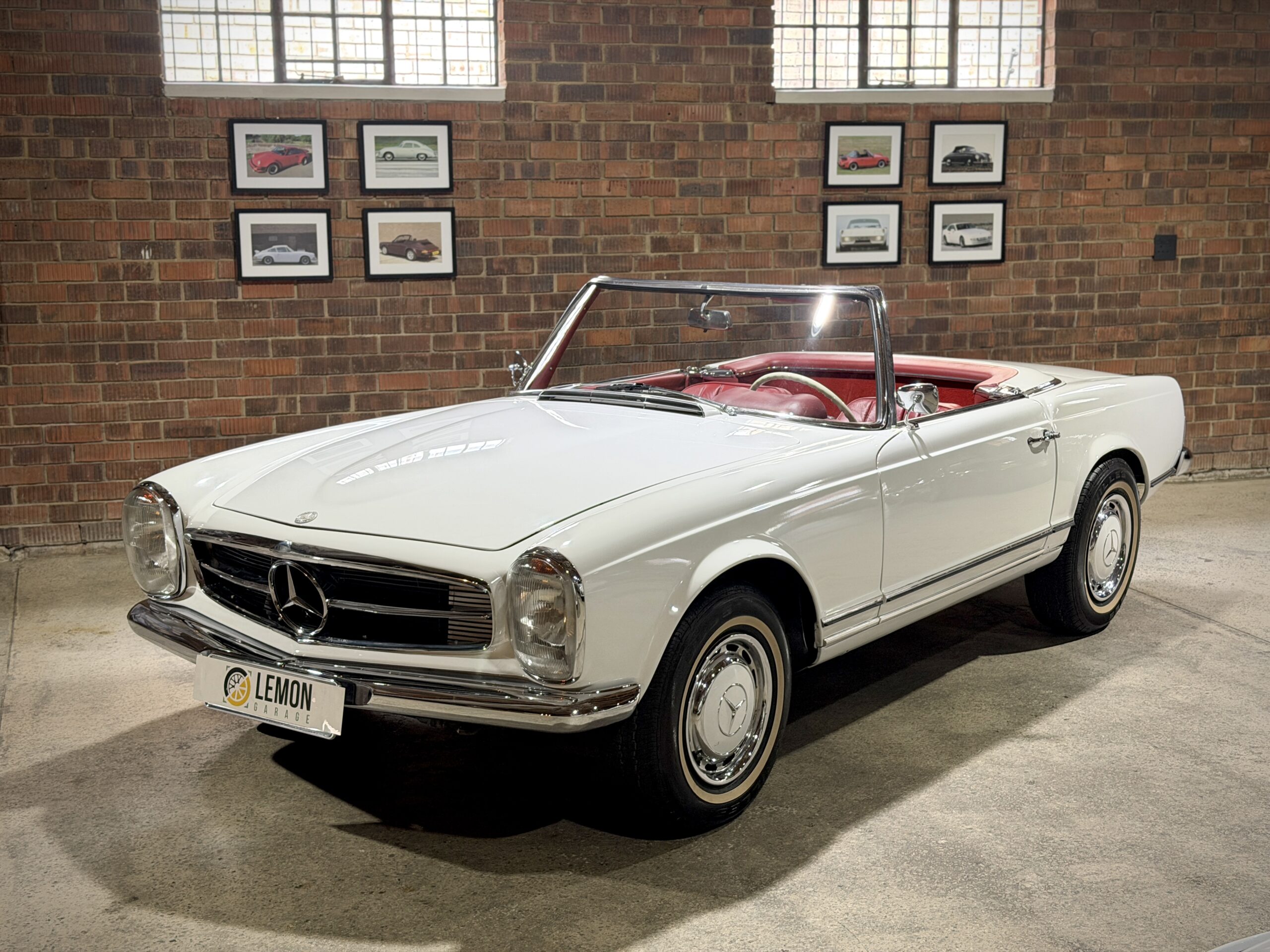 1966 Mercedes 230 SL W113