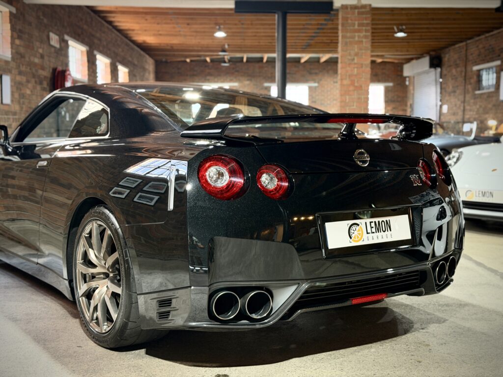 2016 Nissan GT-R Black Edition