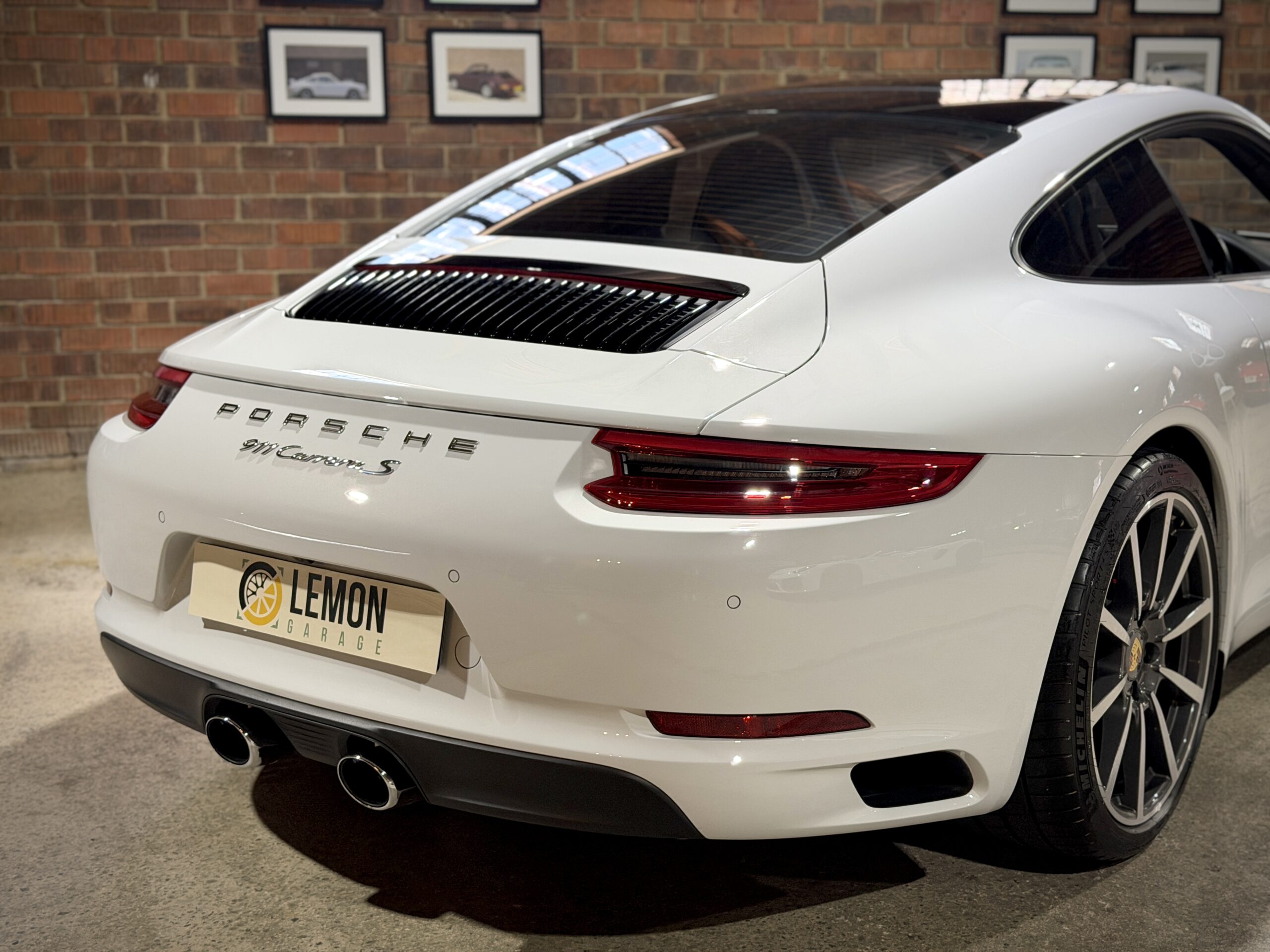 2017 Porsche 911 Carrera S (991.2)