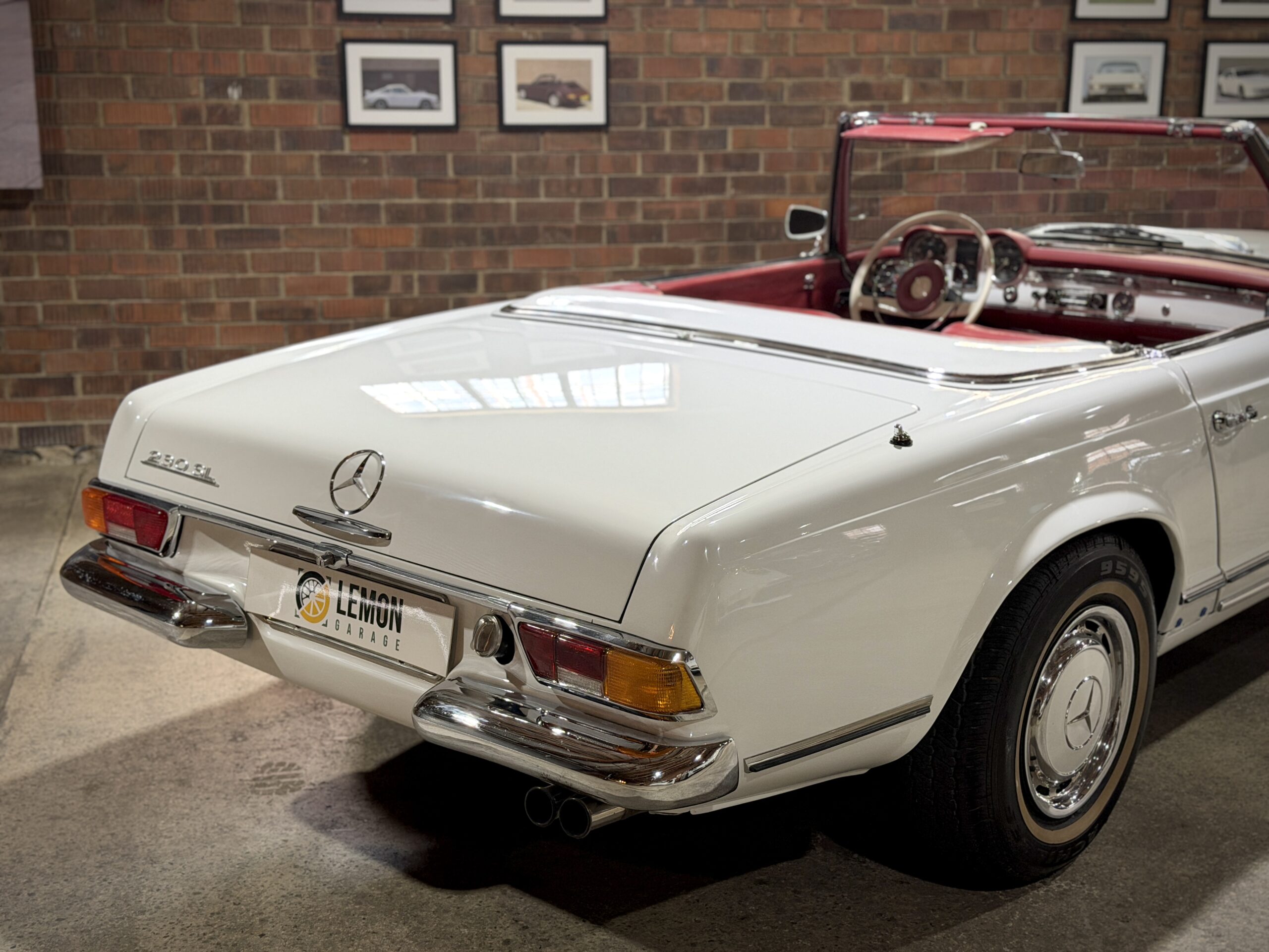 1966 Mercedes 230 SL W113