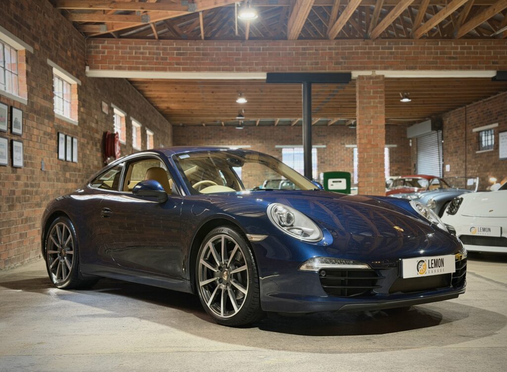 2012 Porsche 911 Carrera (991)