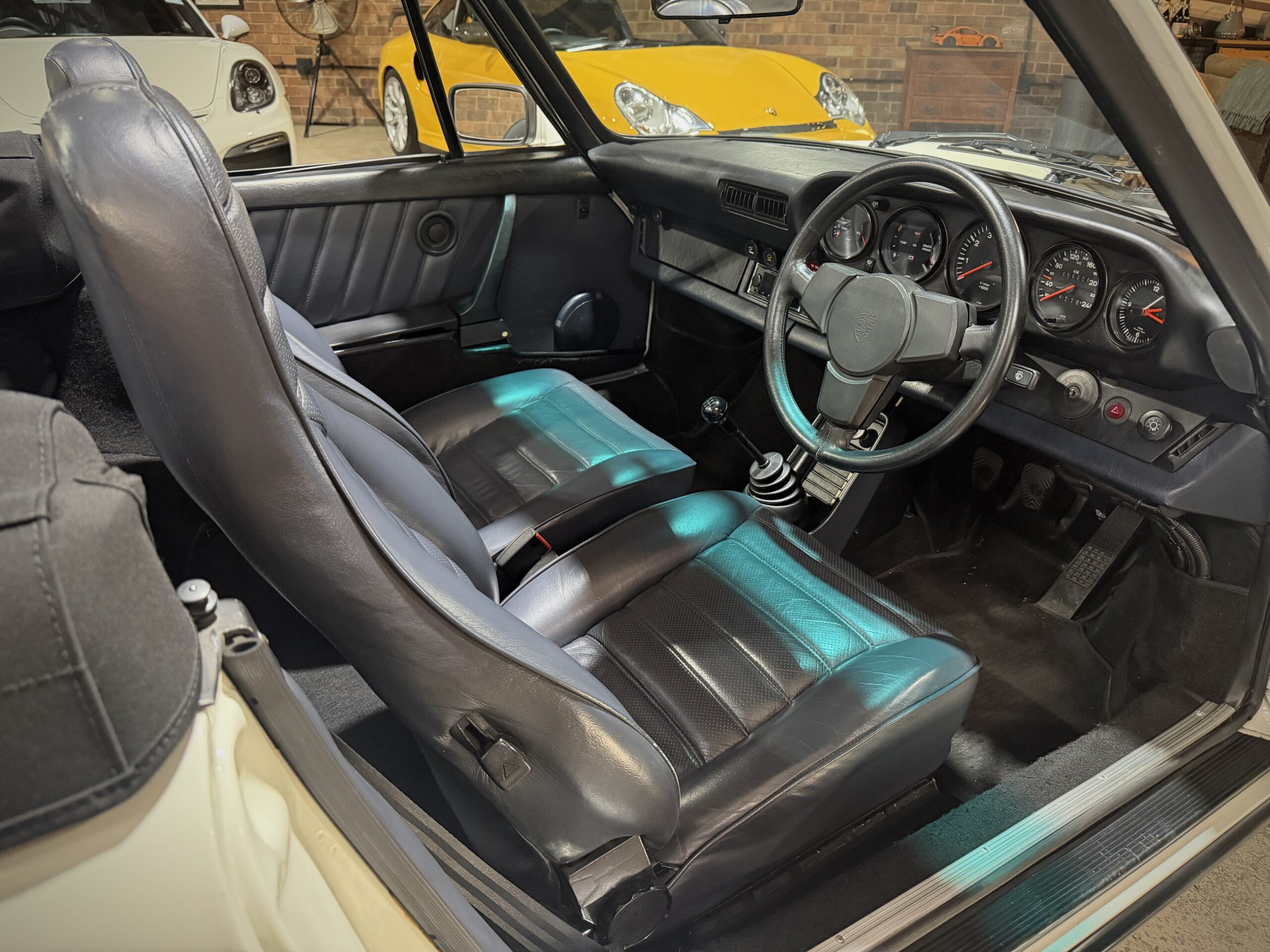 1982 Porsche 911 SC Cabriolet