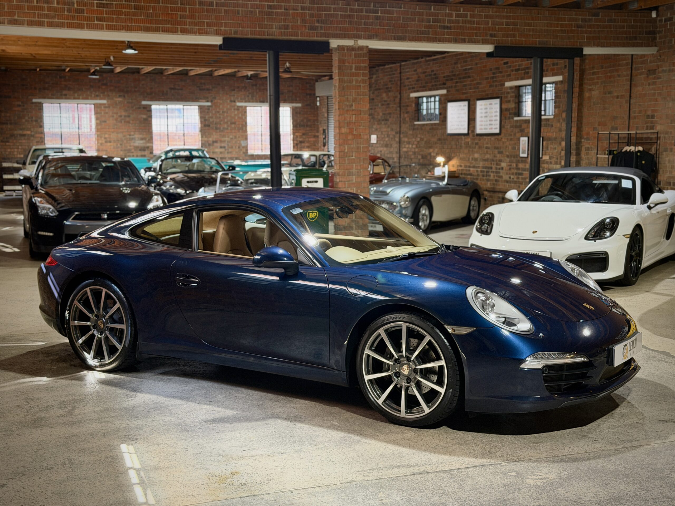 2013 Porsche 911 Carrera (991)