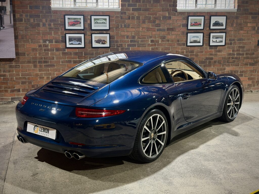 2012 Porsche 911 Carrera (991)