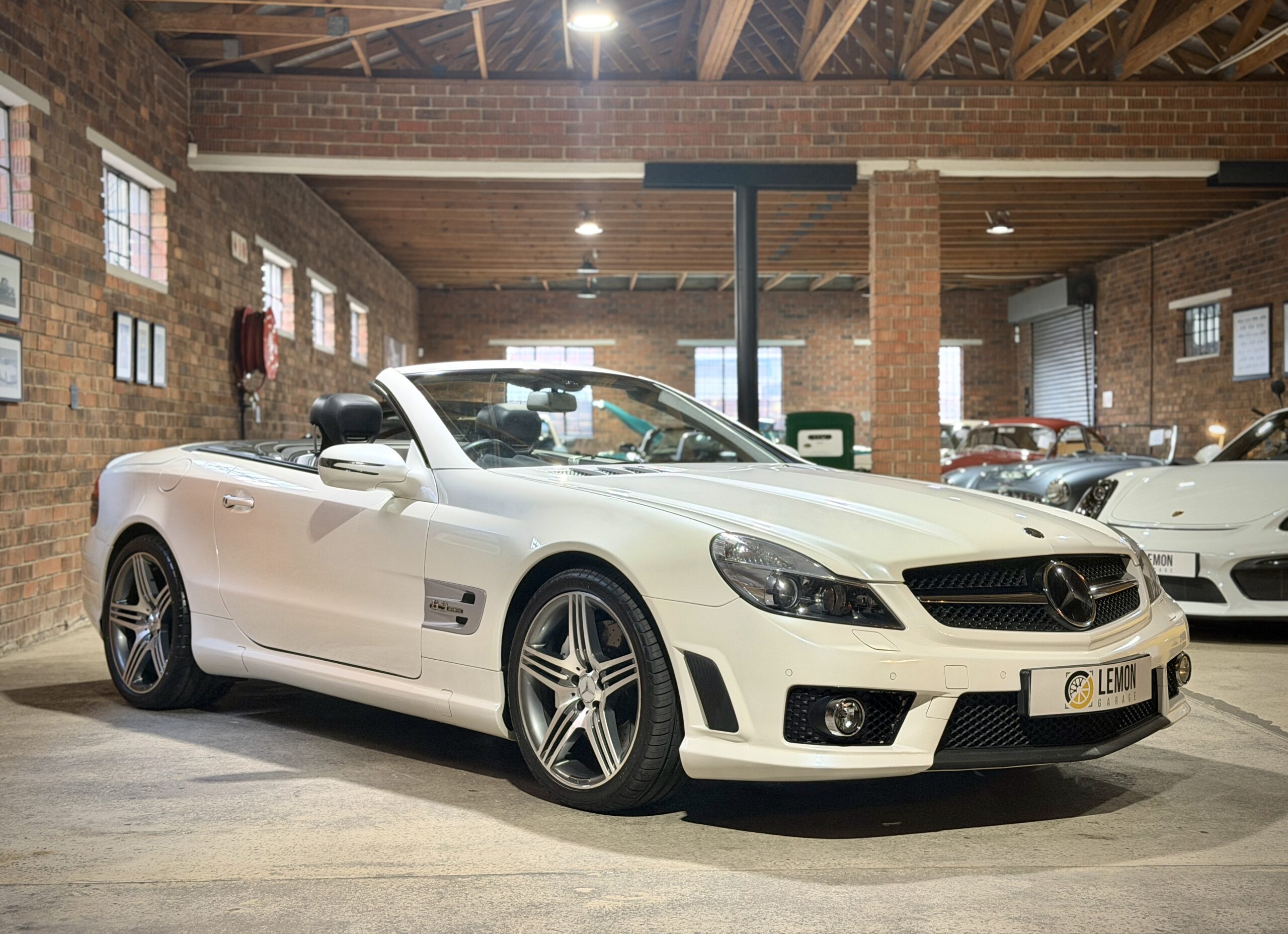 2010 Mercedes Benz SL63 AMG