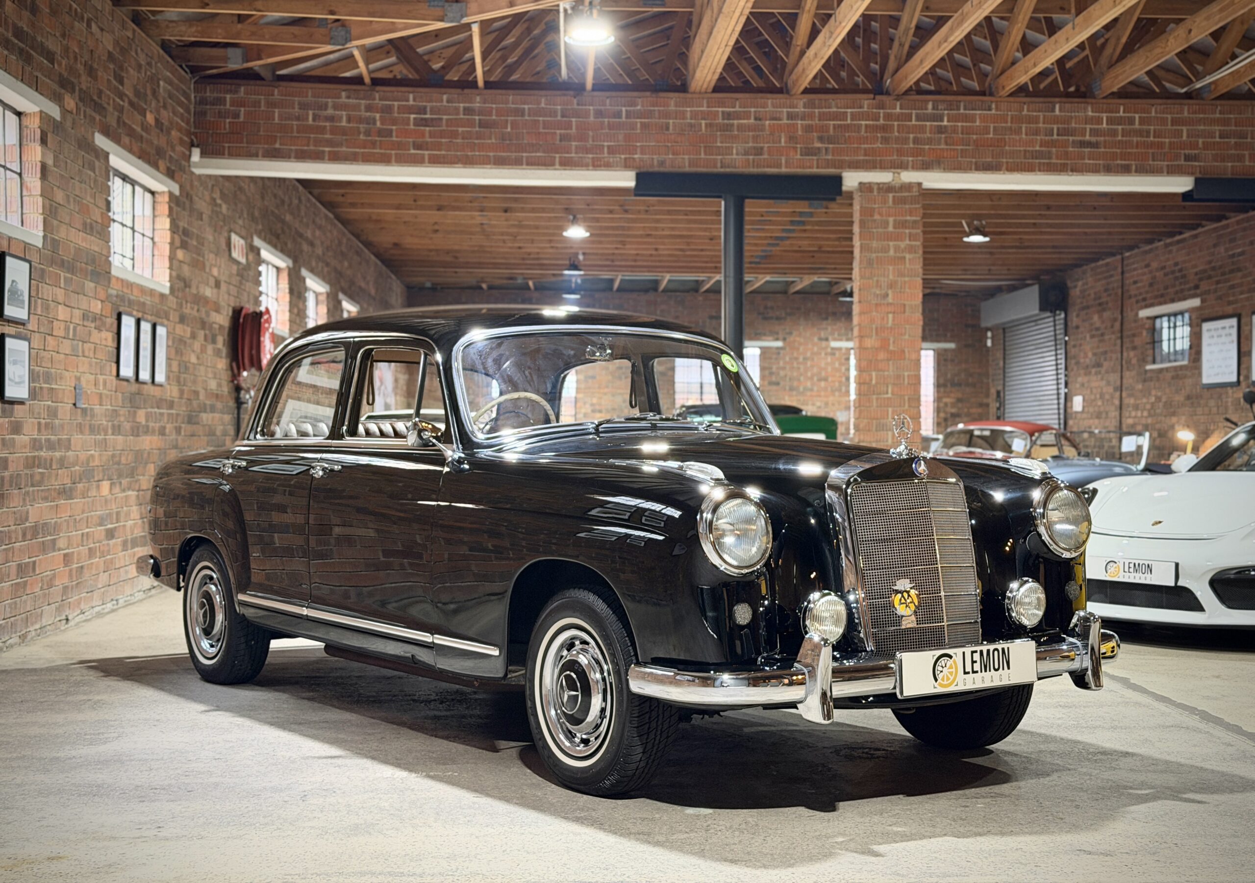 1958 Mercedes-Benz 219 Ponton