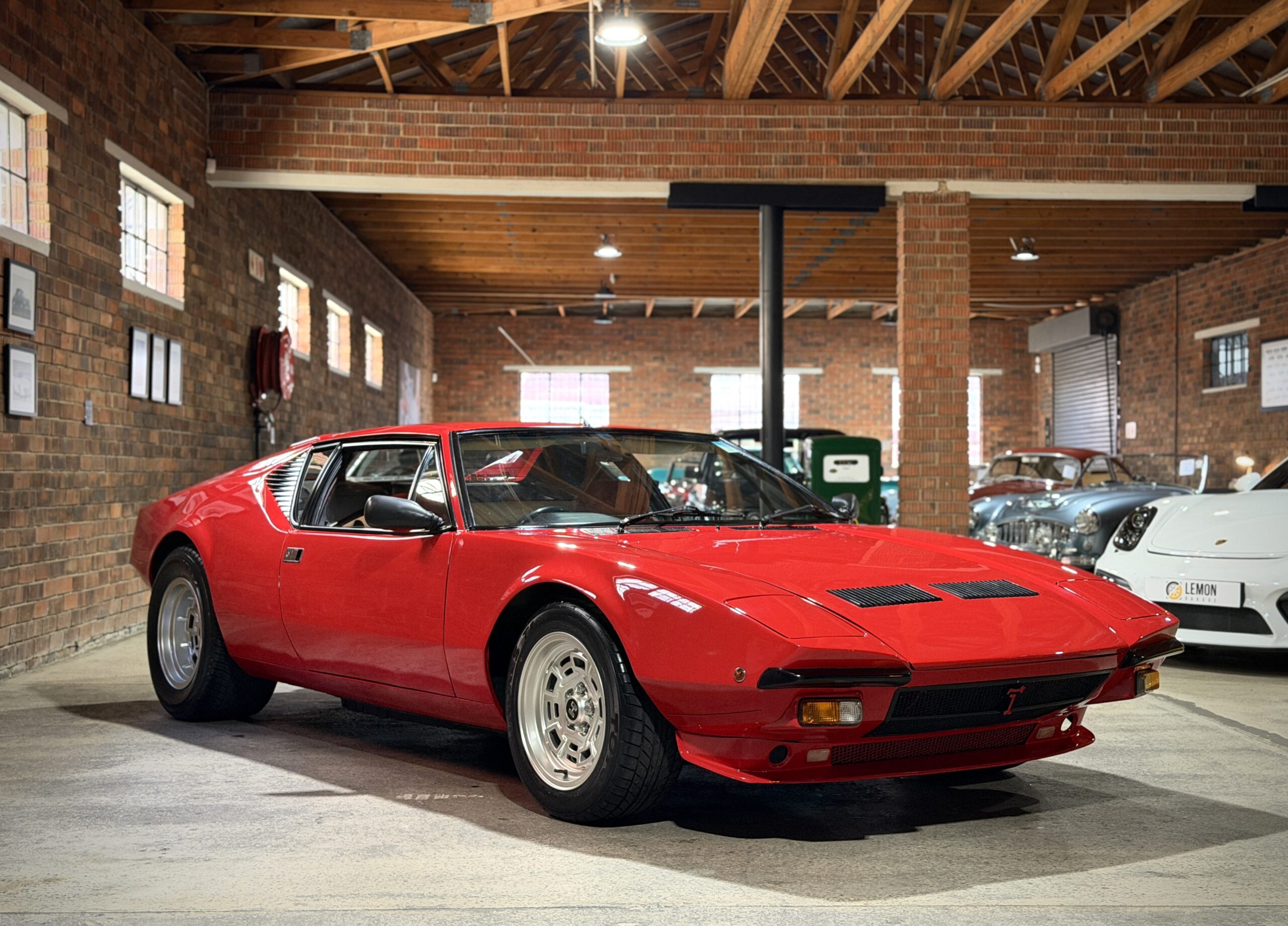 1983 De Tomaso Pantera GTS