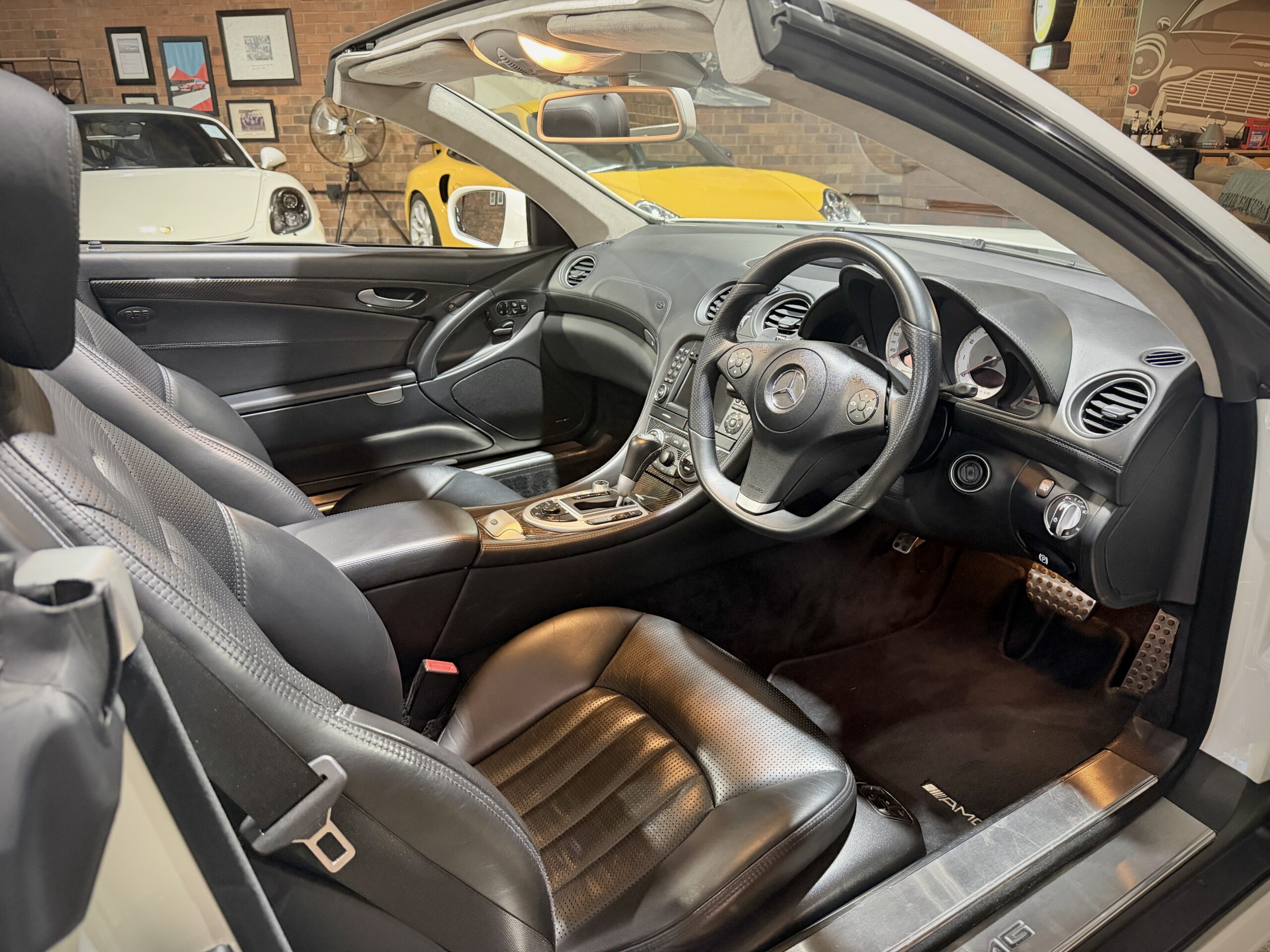 2010 Mercedes Benz SL63 AMG