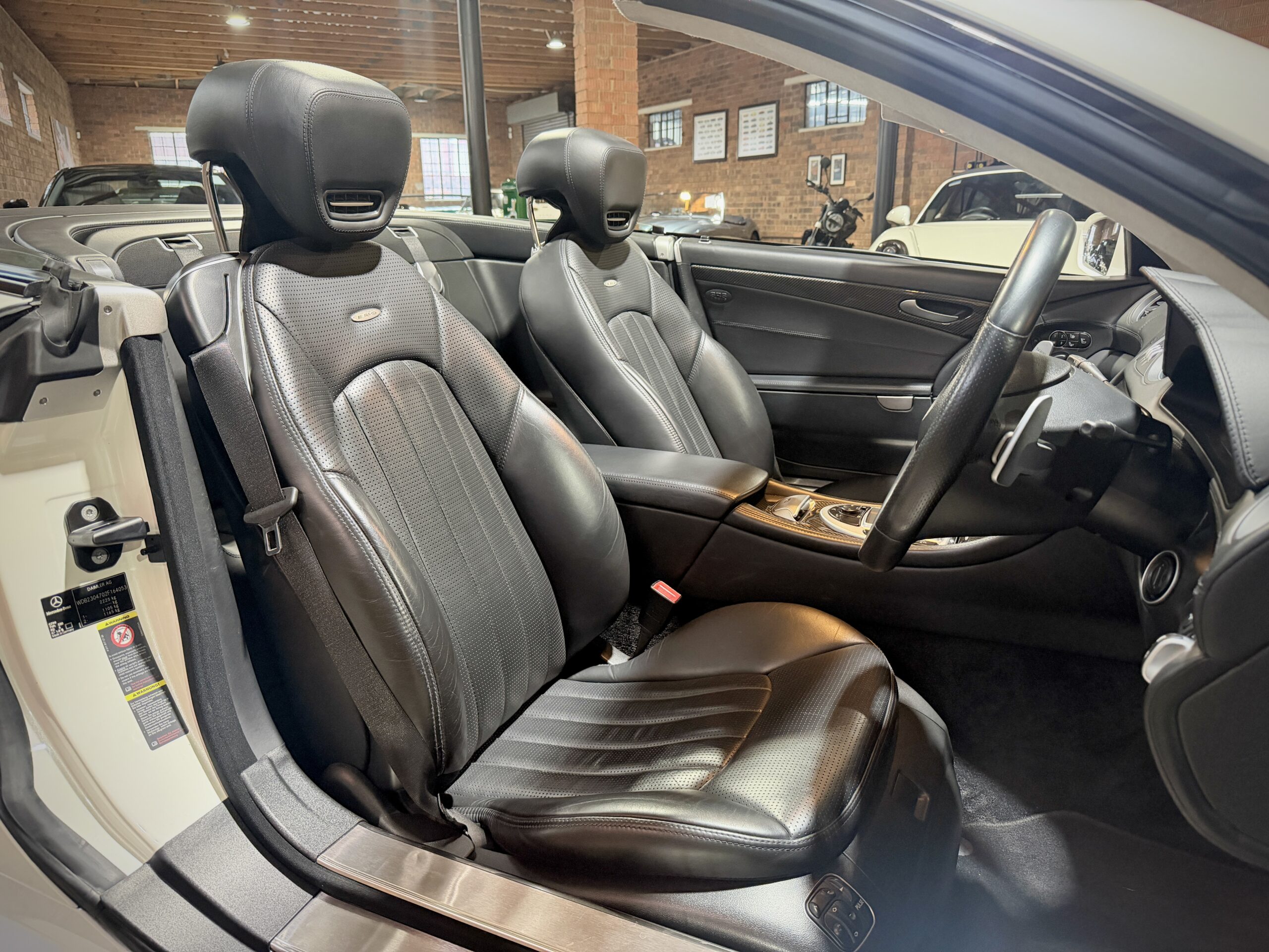 2010 Mercedes Benz SL63 AMG