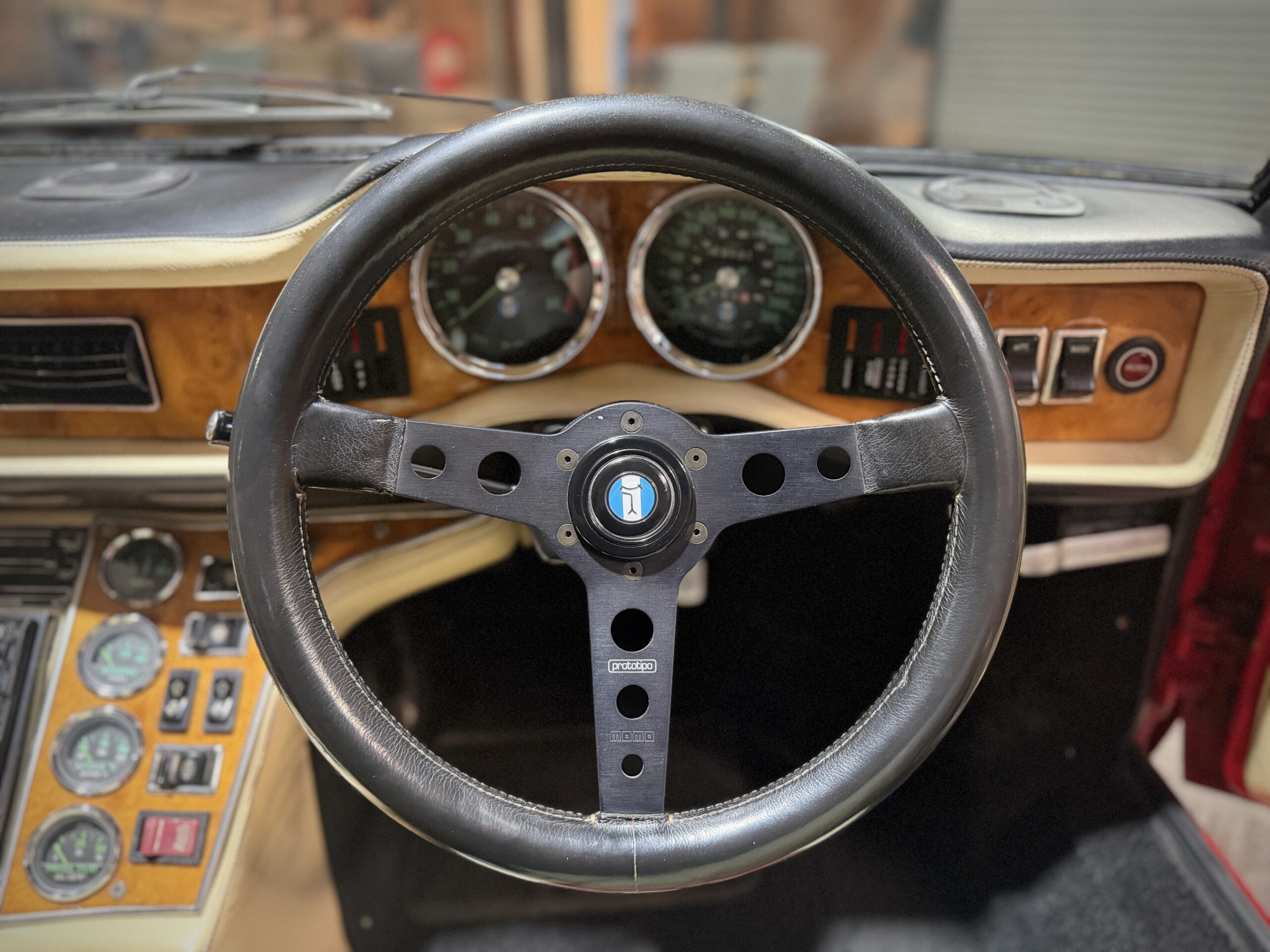 1983 De Tomaso Pantera GTS