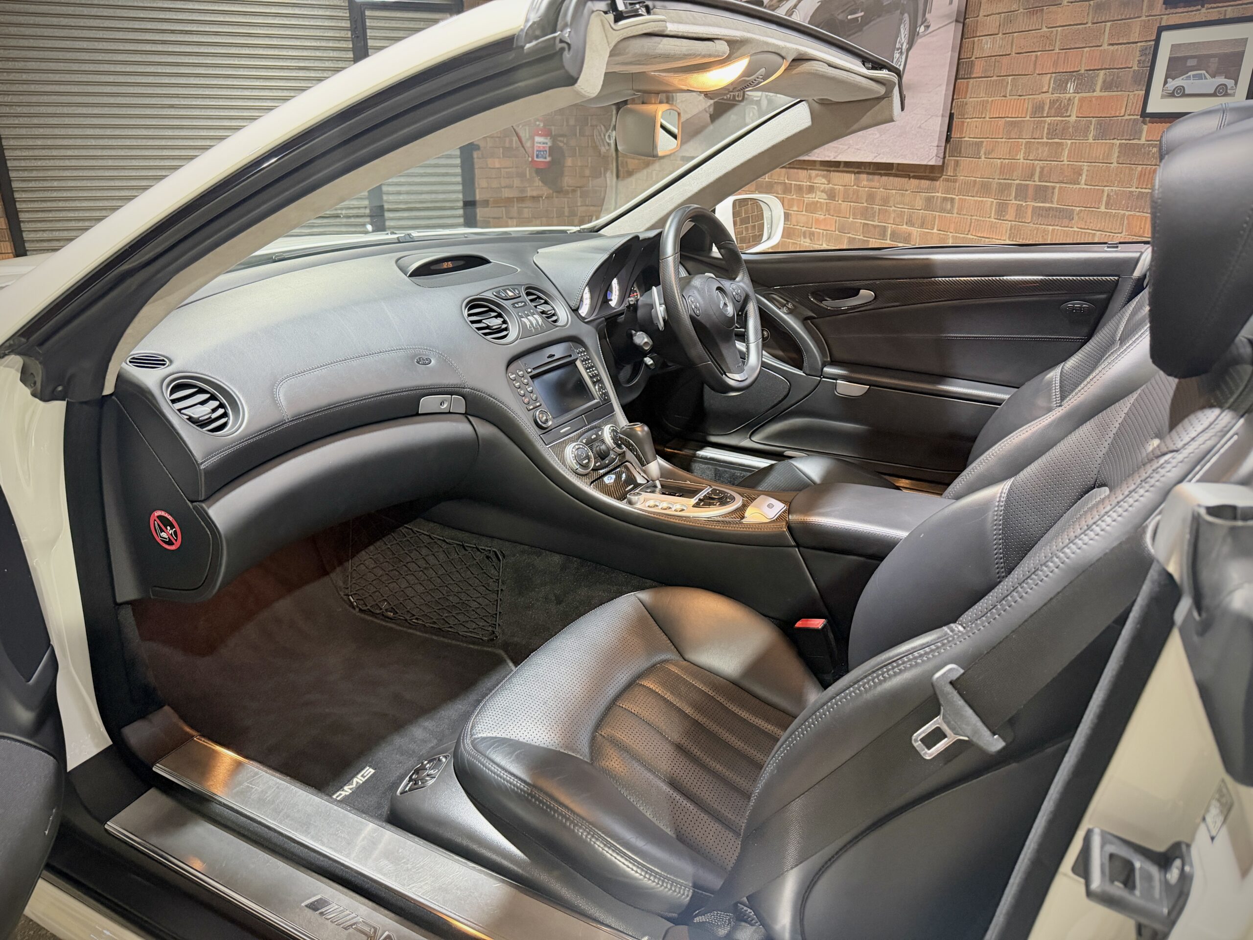 2010 Mercedes Benz SL63 AMG