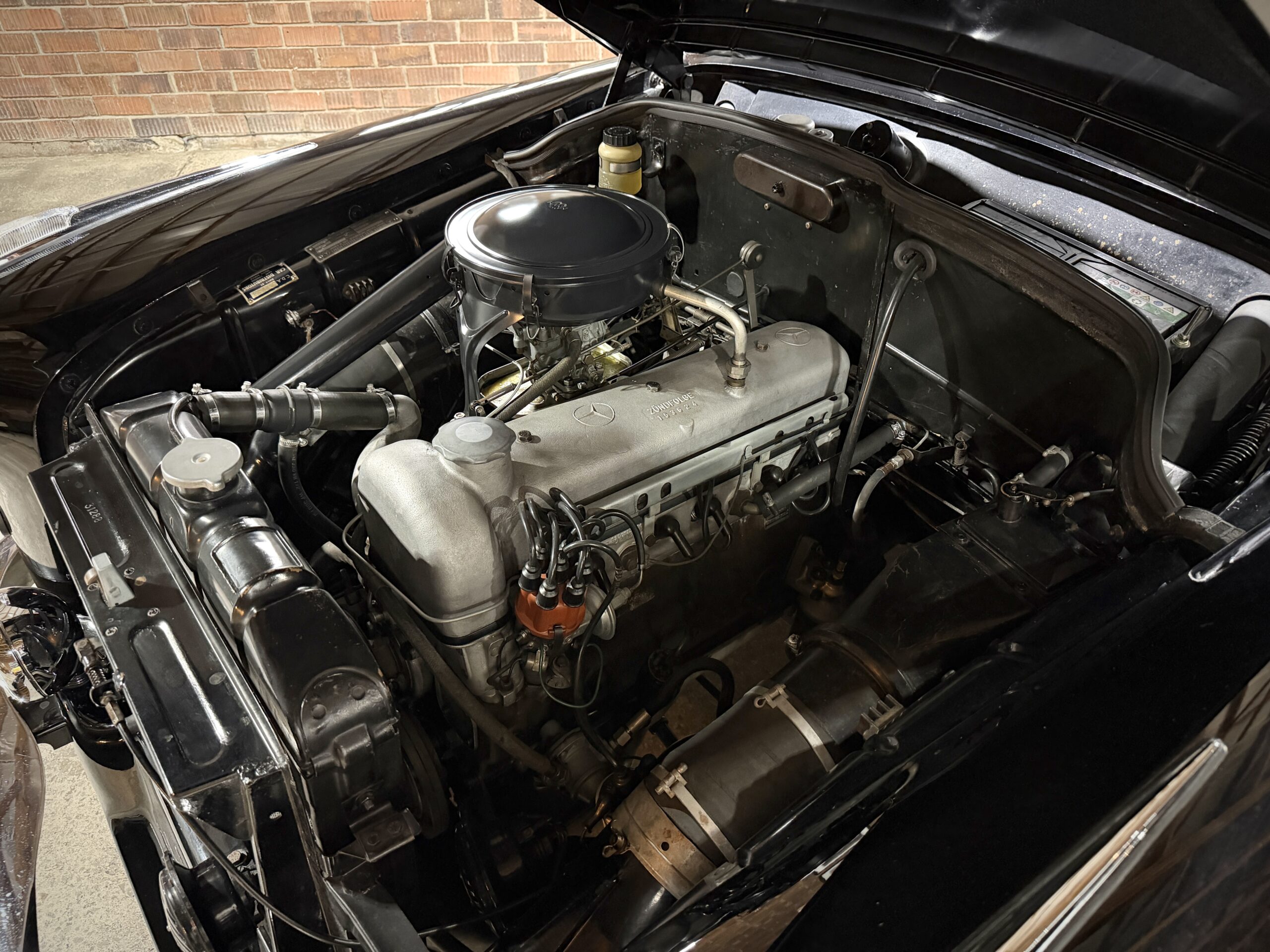 1958 Mercedes-Benz 219 Ponton