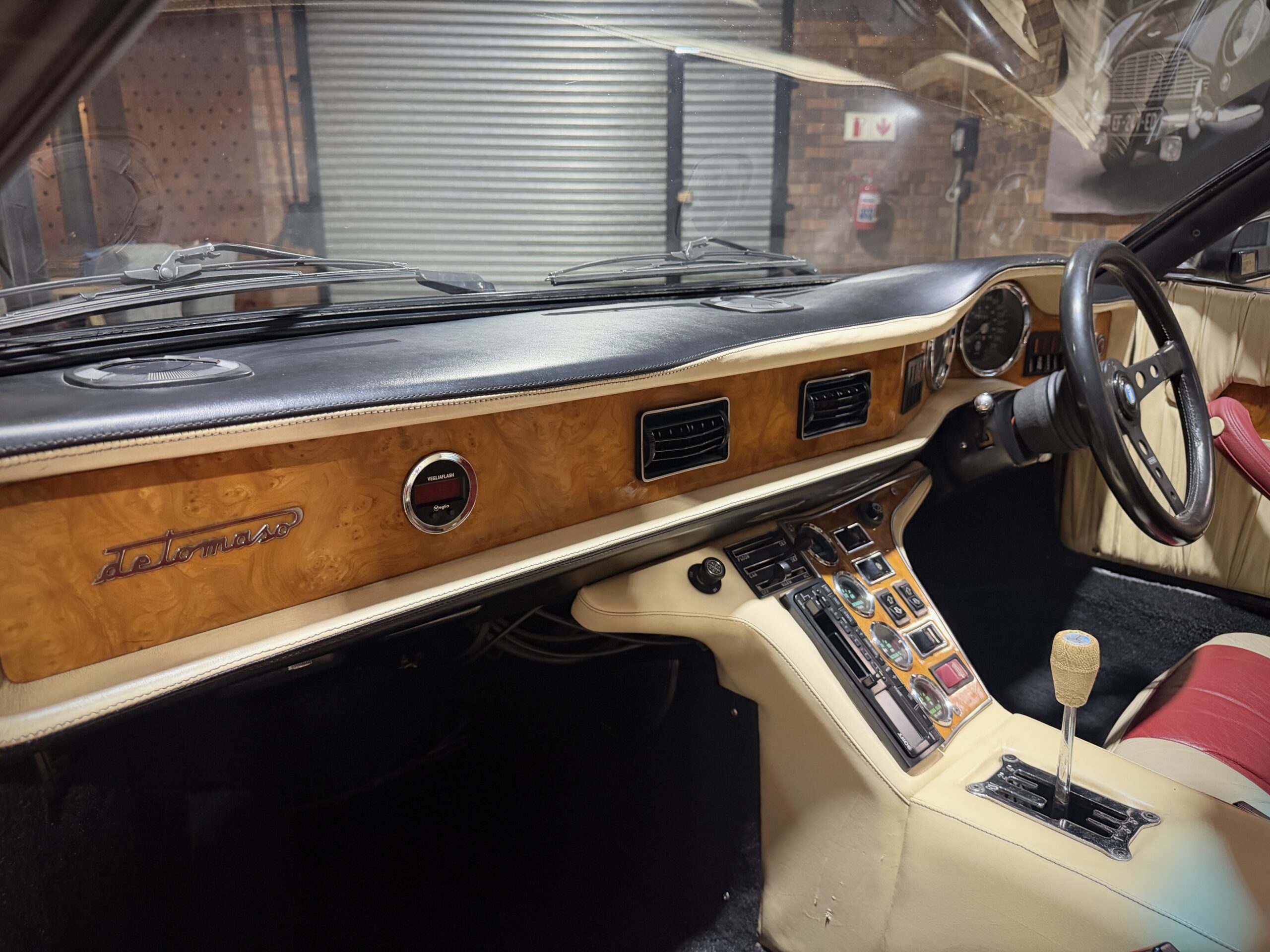 1983 De Tomaso Pantera GTS