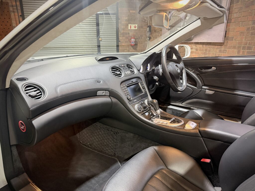 2010 Mercedes Benz SL63 AMG