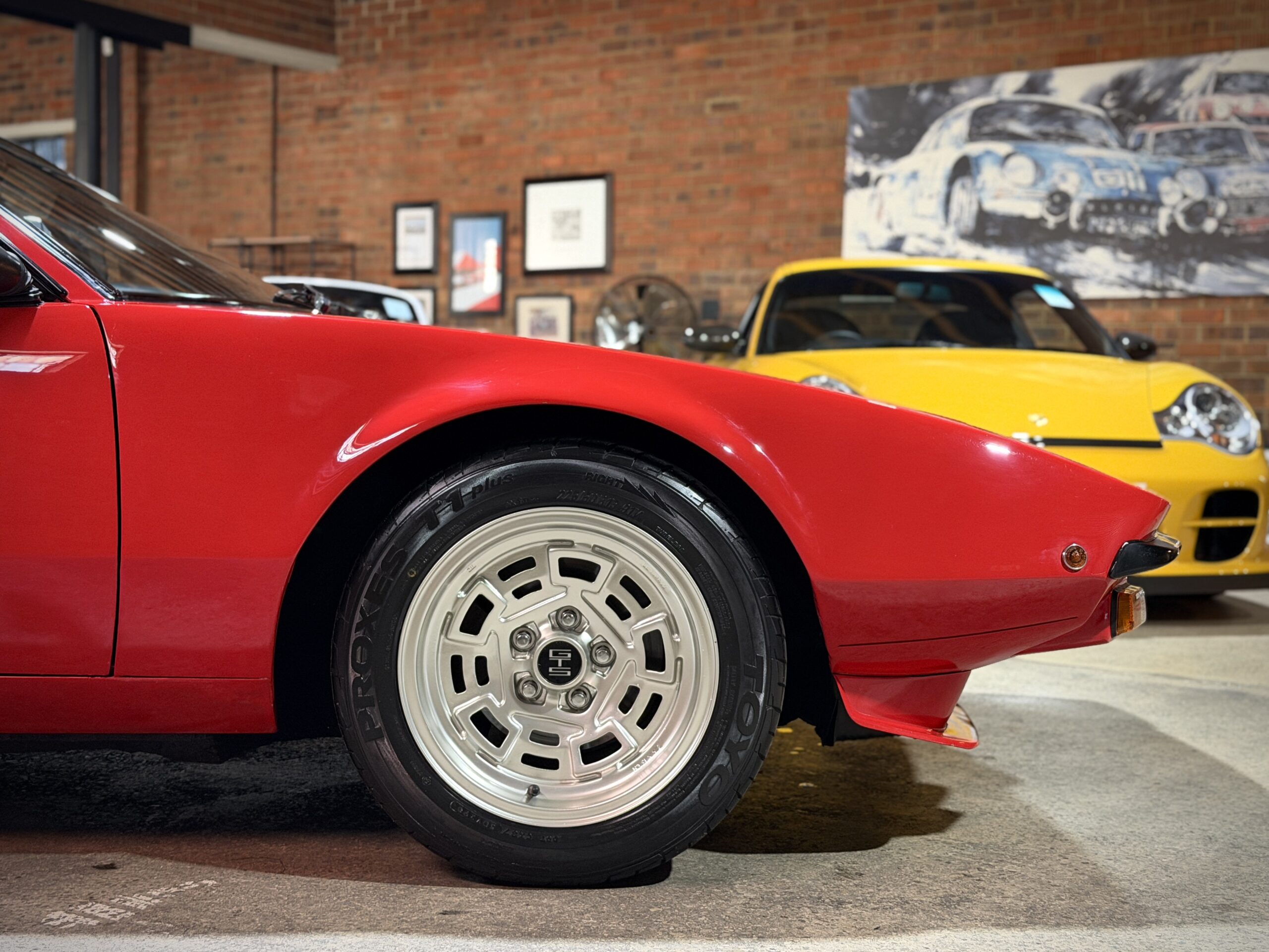 1983 De Tomaso Pantera GTS