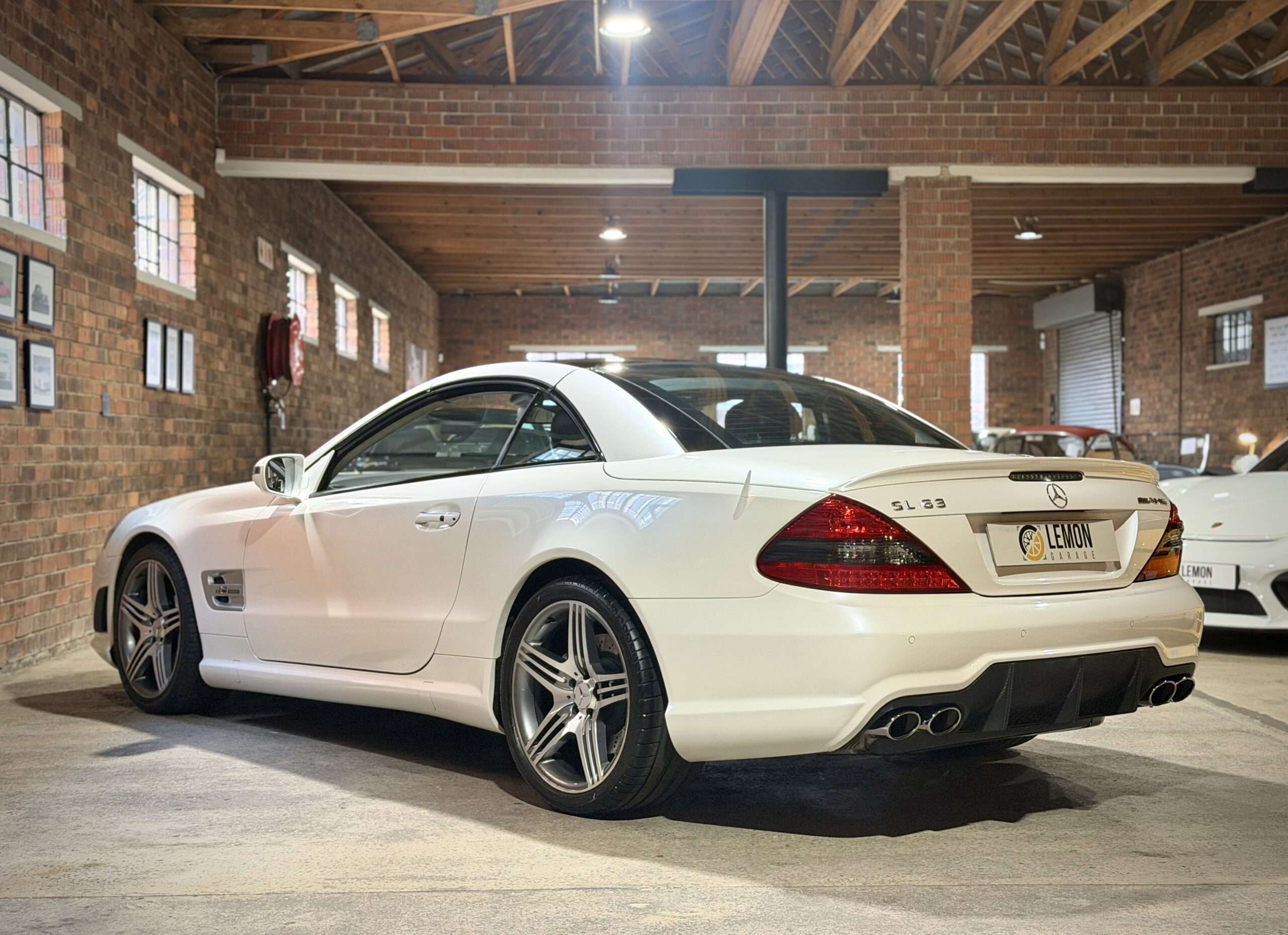 2010 Mercedes Benz SL63 AMG