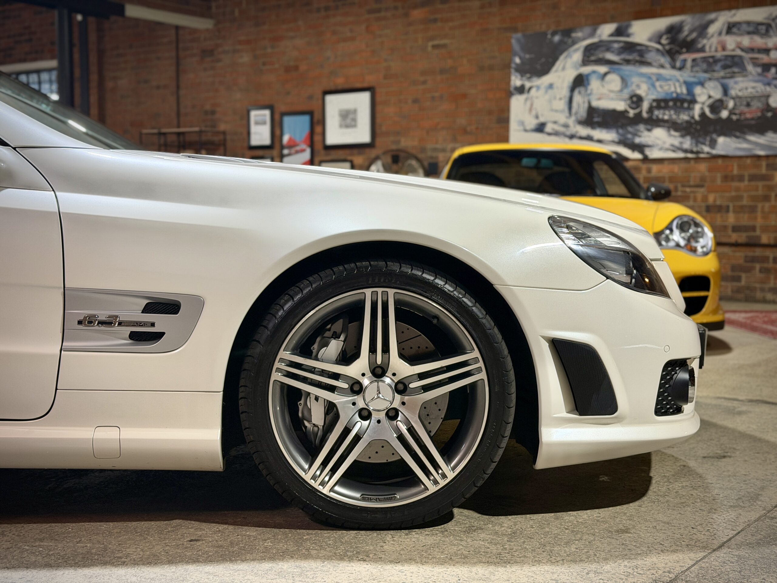 2010 Mercedes Benz SL63 AMG