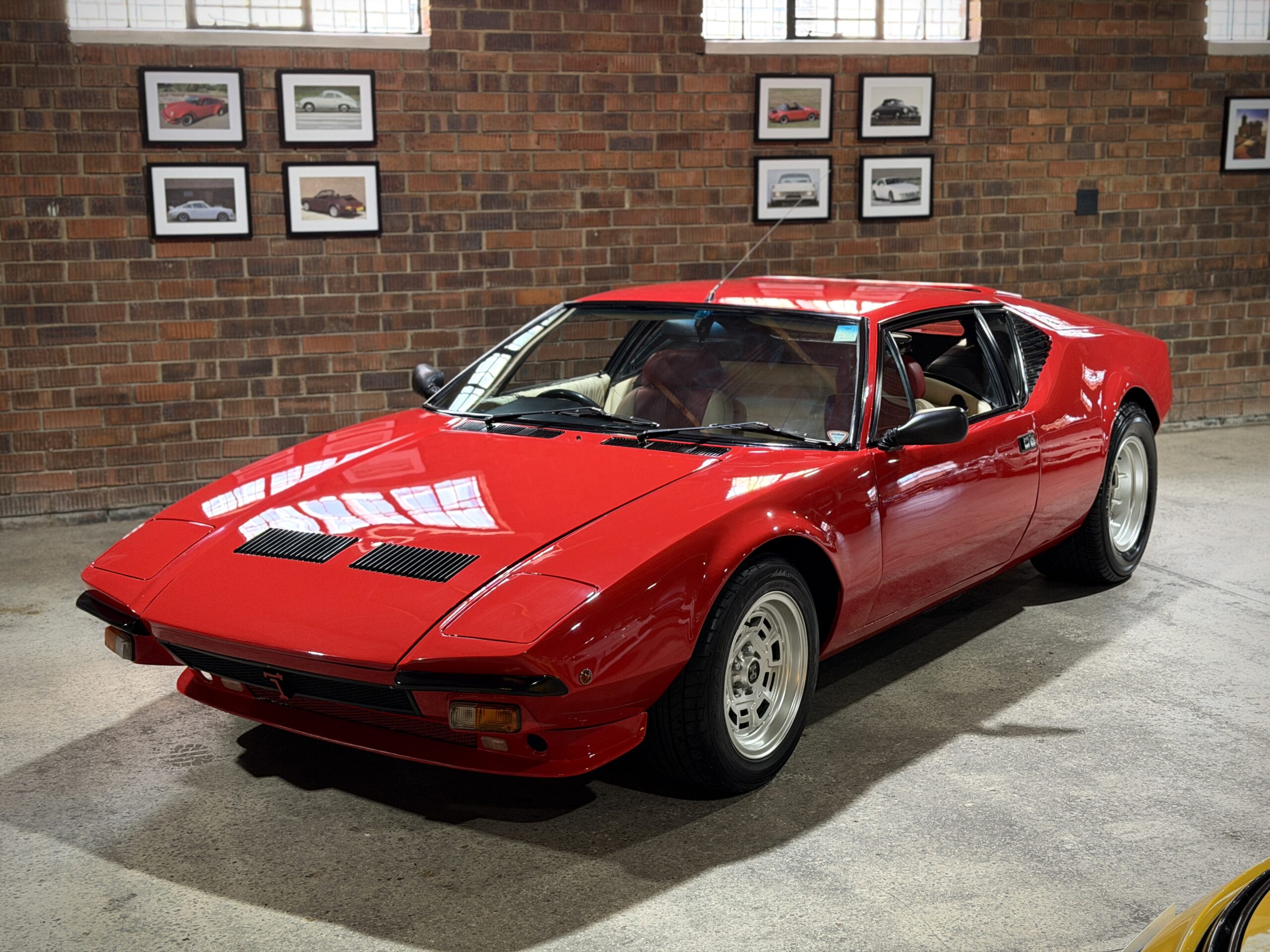 1983 De Tomaso Pantera GTS