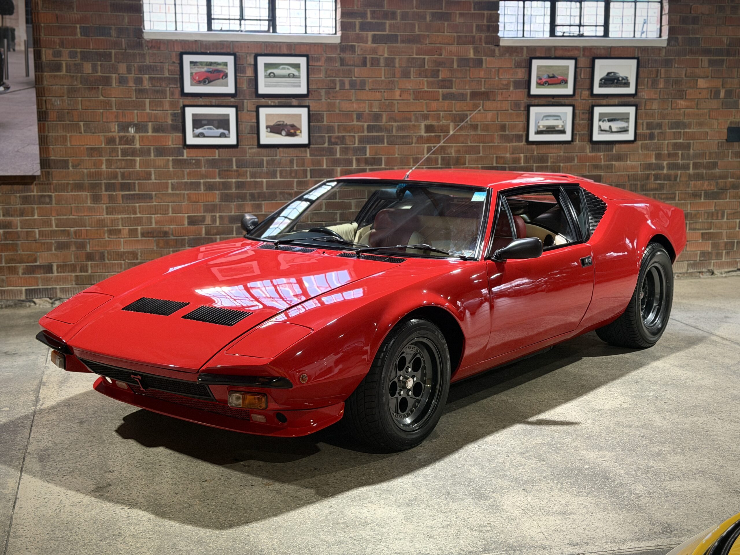 1983 De Tomaso Pantera GTS