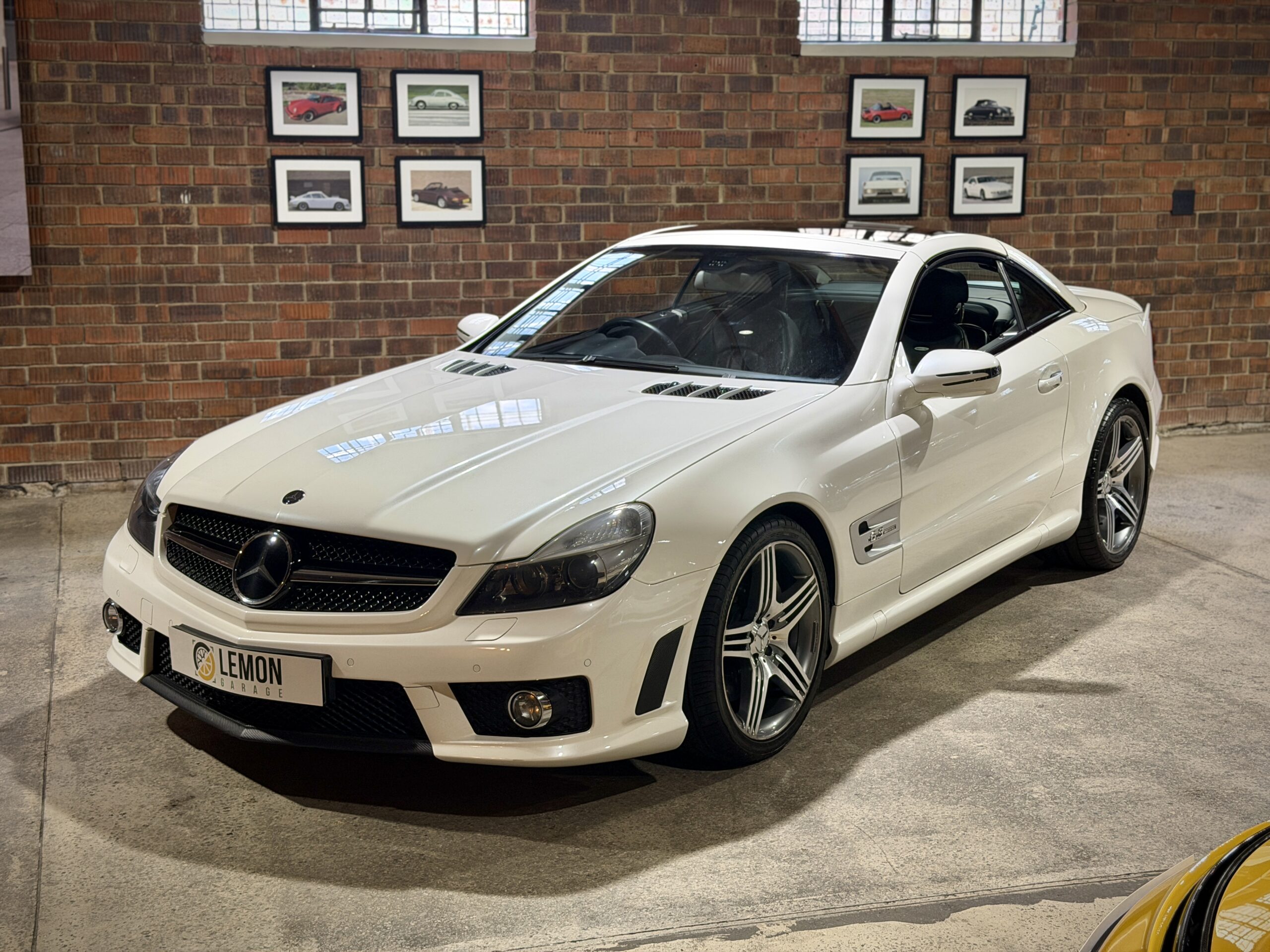 2010 Mercedes Benz SL63 AMG