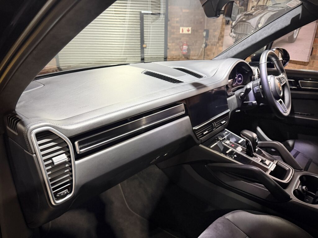 2021 Porsche Cayenne GTS