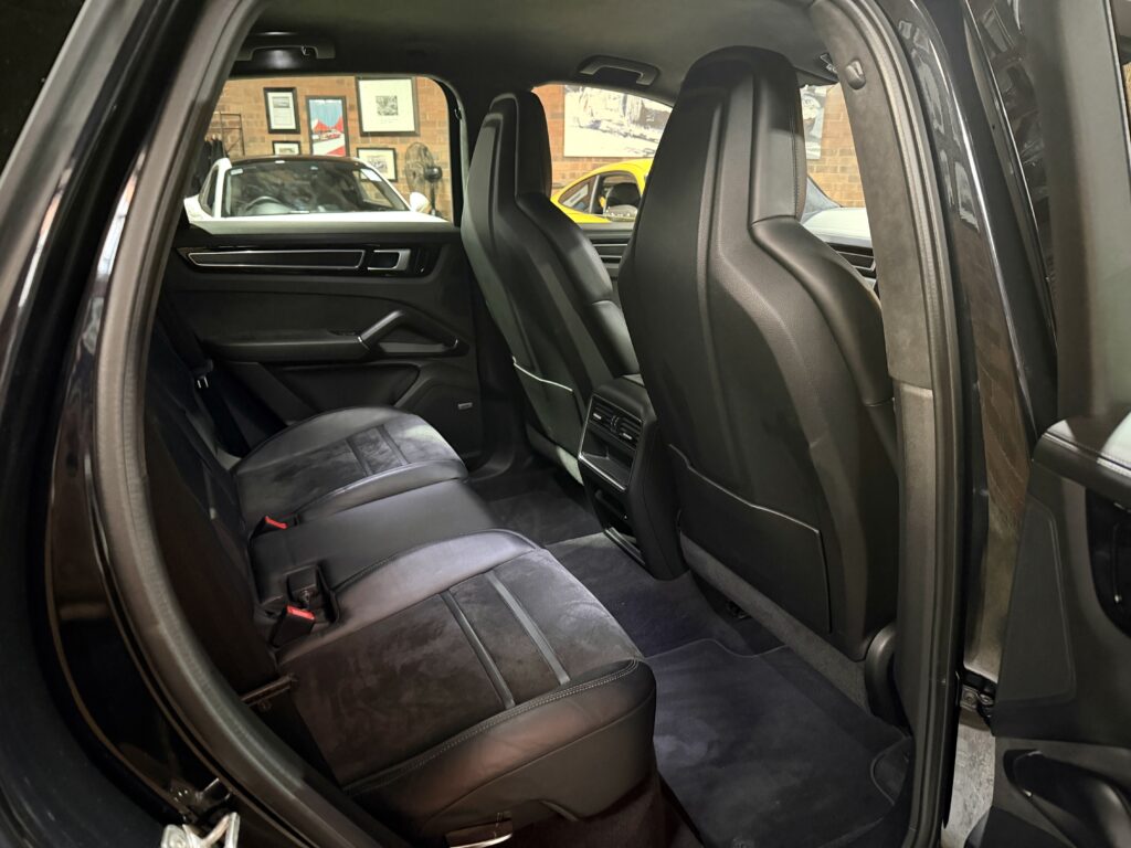 2021 Porsche Cayenne GTS