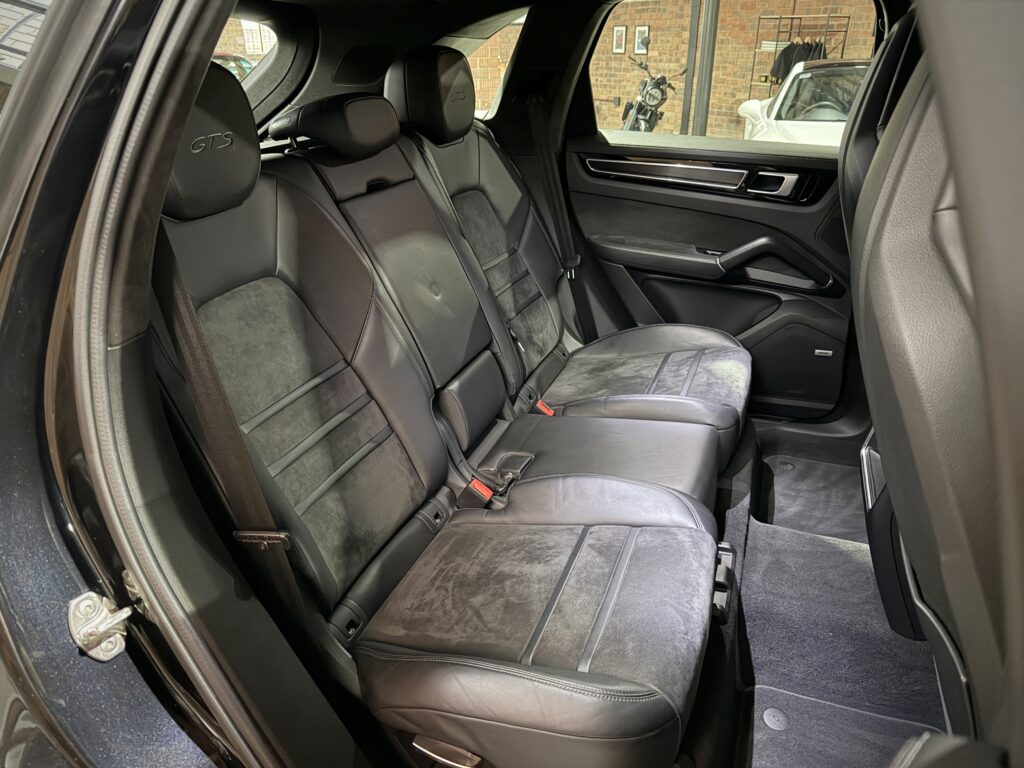 2021 Porsche Cayenne GTS