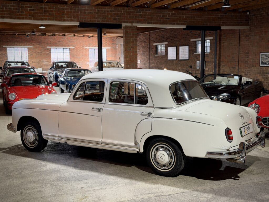 1959 Mercedes Benz 220 S W180
