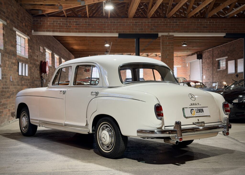 1959 Mercedes Benz 220 S W180
