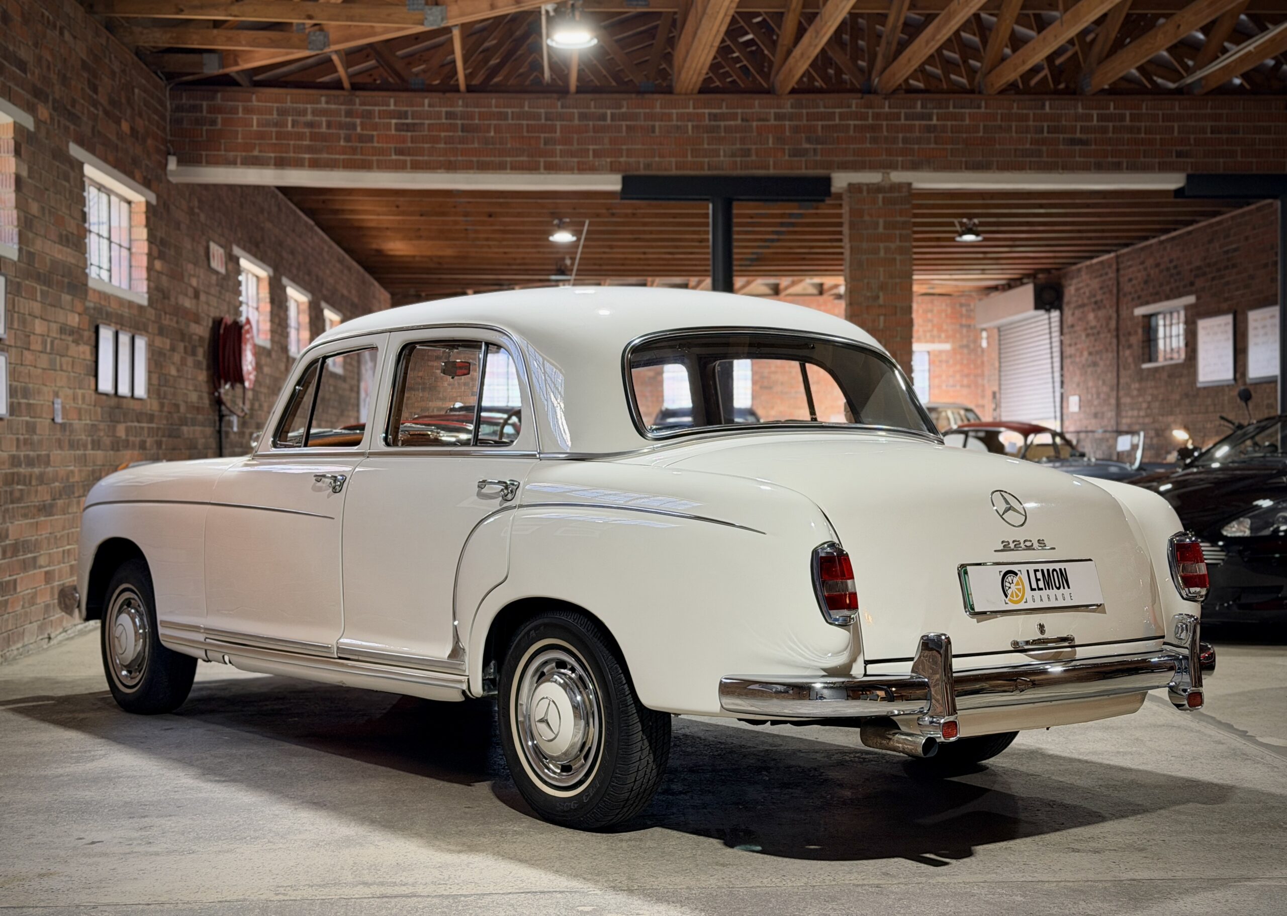 1959 Mercedes Benz 220 S W180