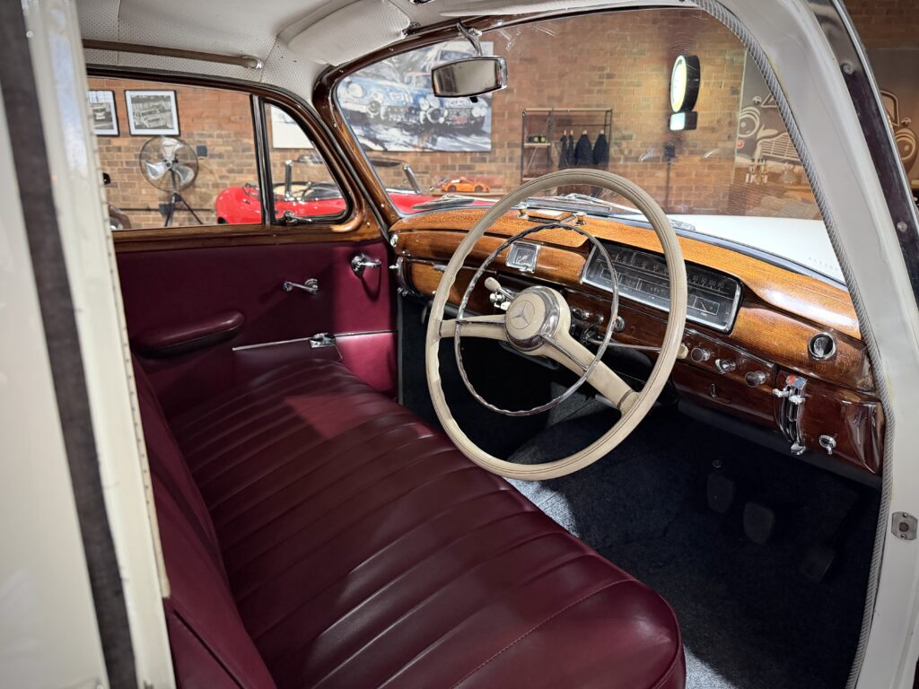 1959 Mercedes Benz 220 S W180