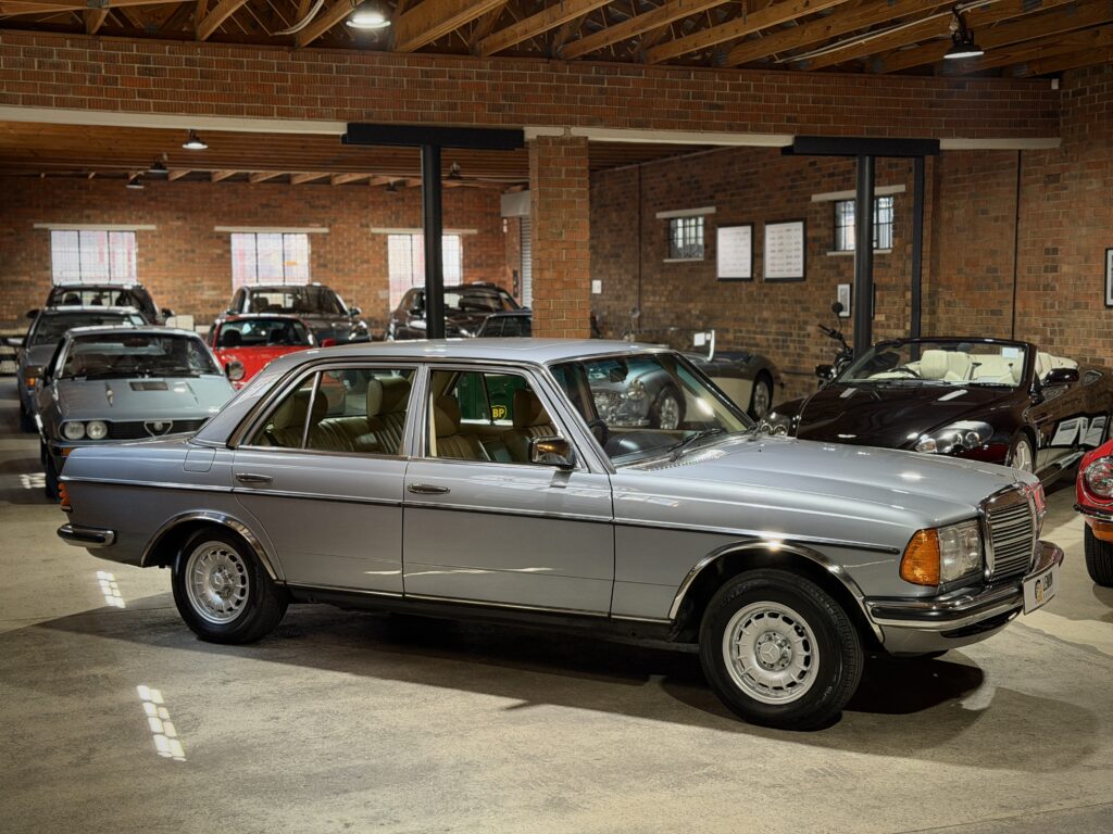 1983 Mercedes Benz 230E W123