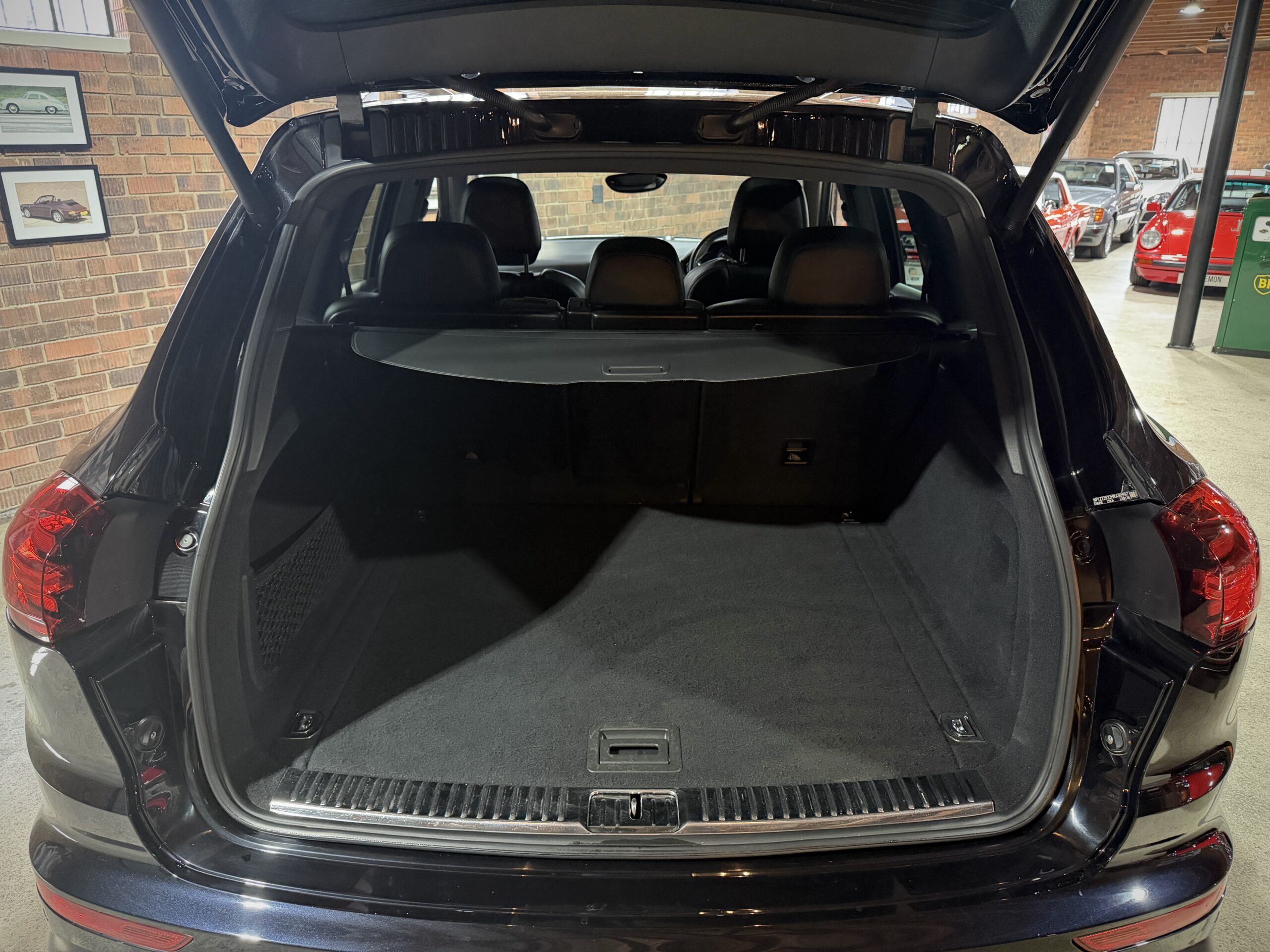 2016 Porsche Cayenne Diesel Platinum Edition