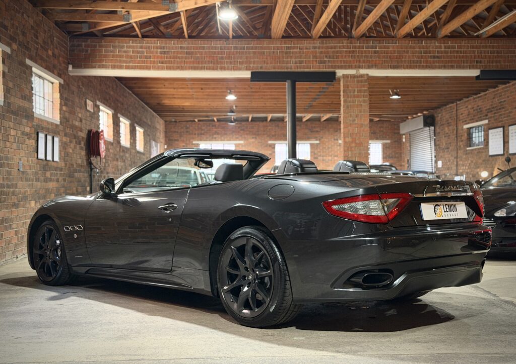 2013 Maserati GranCabrio Sport