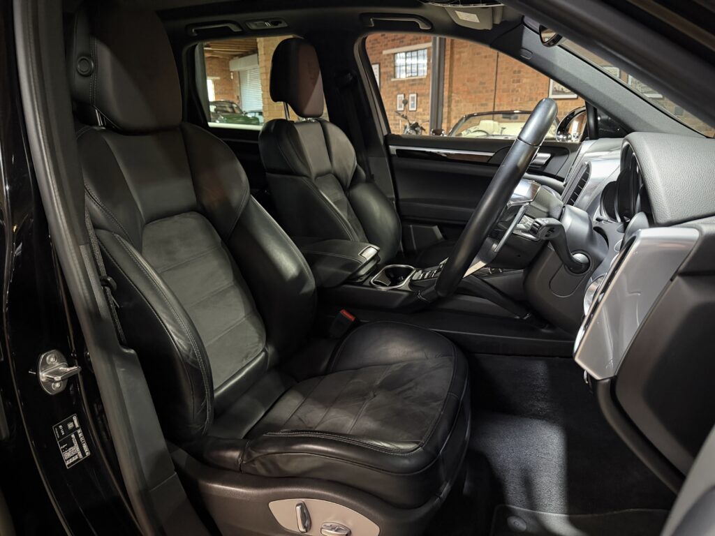 2017 Porsche Cayenne Diesel Platinum Edition