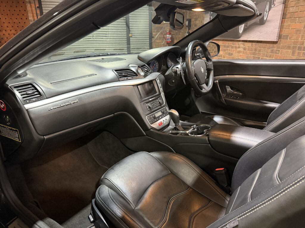 2013 Maserati GranCabrio Sport