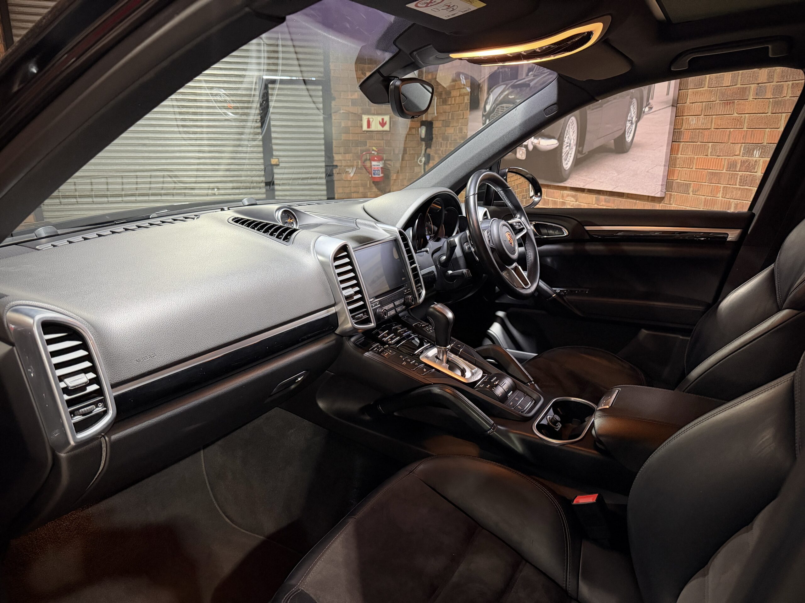 2016 Porsche Cayenne Diesel Platinum Edition
