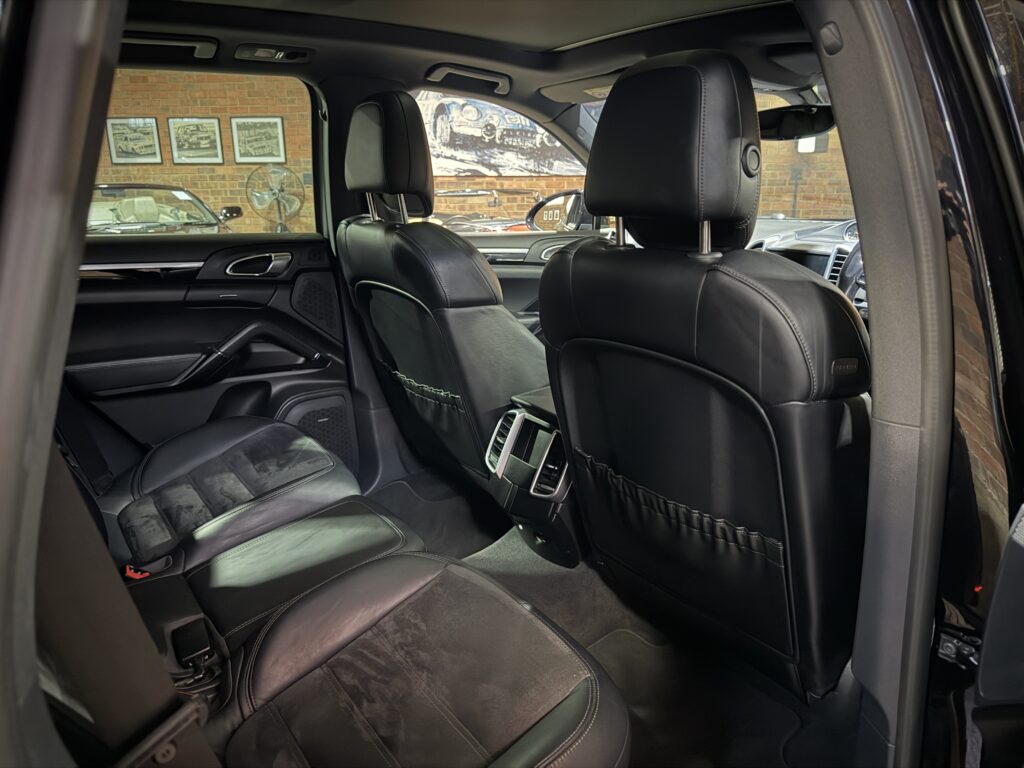 2017 Porsche Cayenne Diesel Platinum Edition