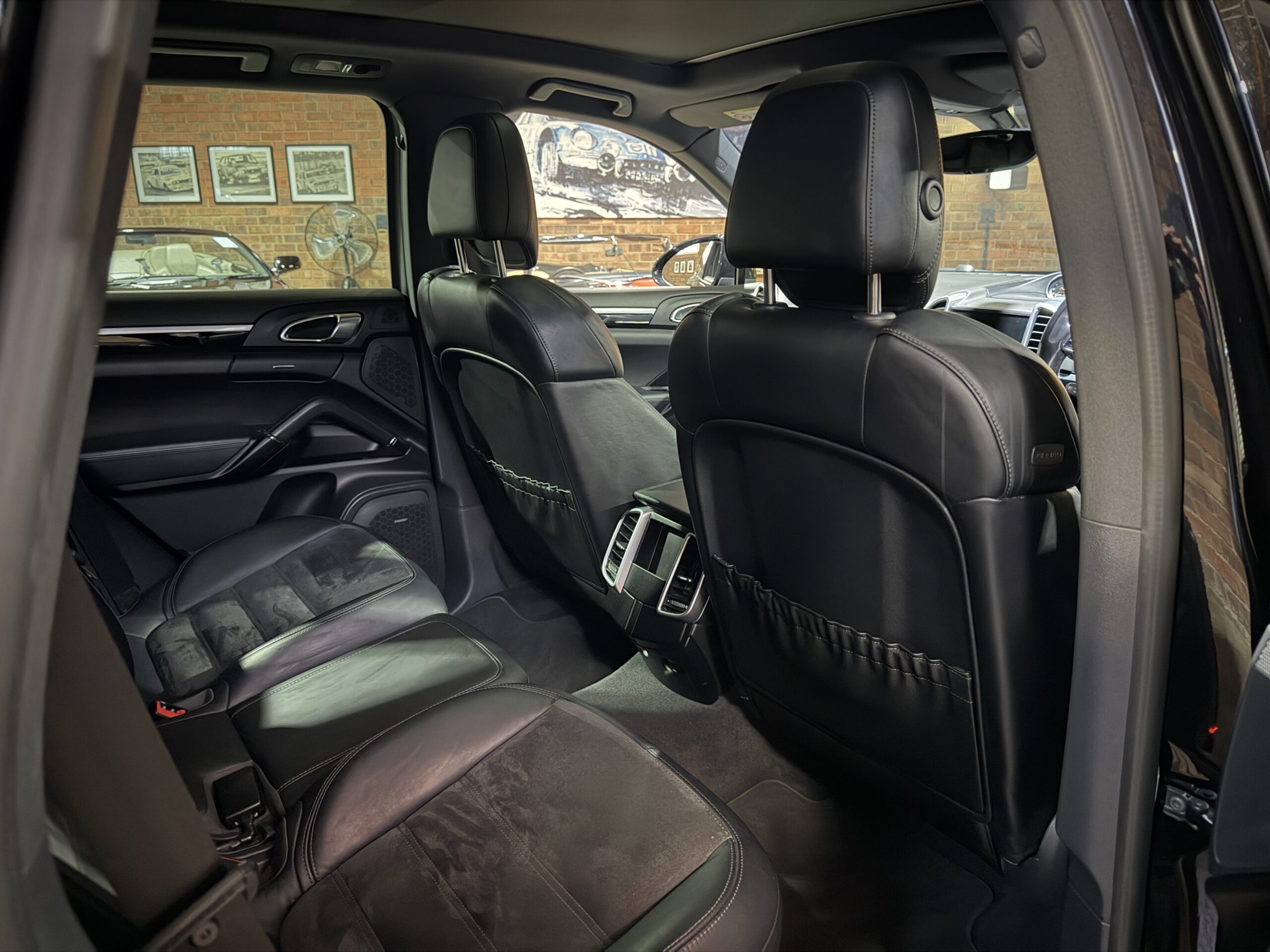 2016 Porsche Cayenne Diesel Platinum Edition