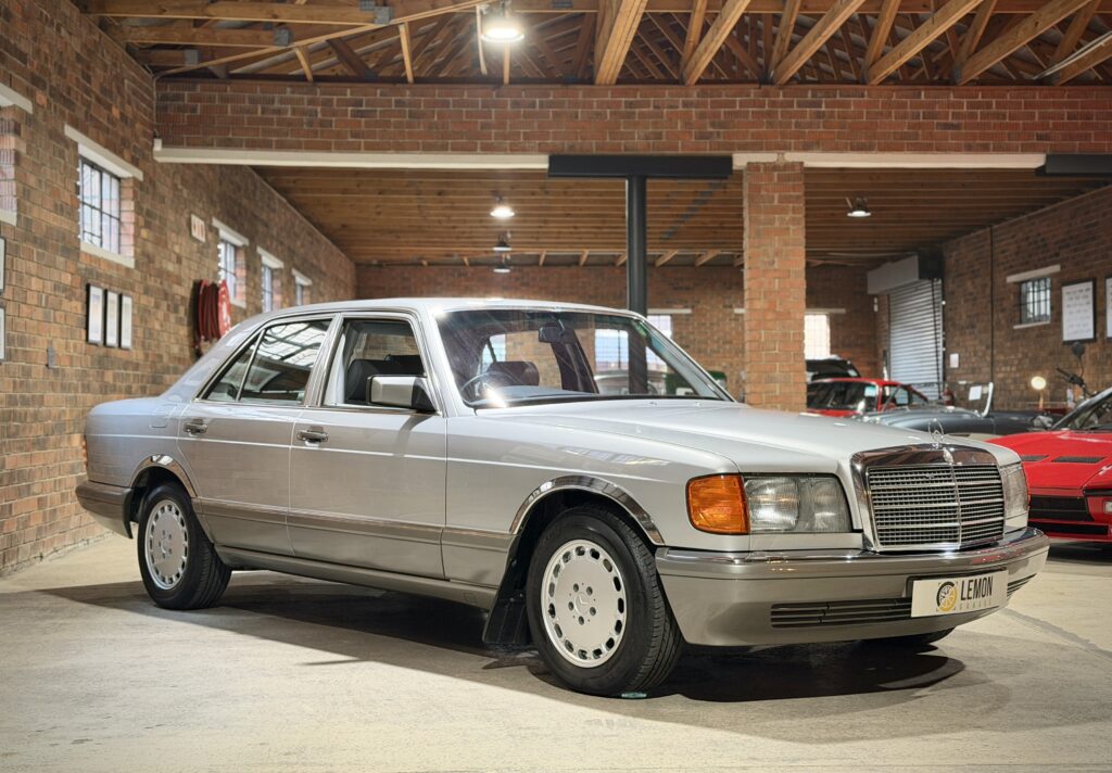 1992 Mercedes Benz 300SE