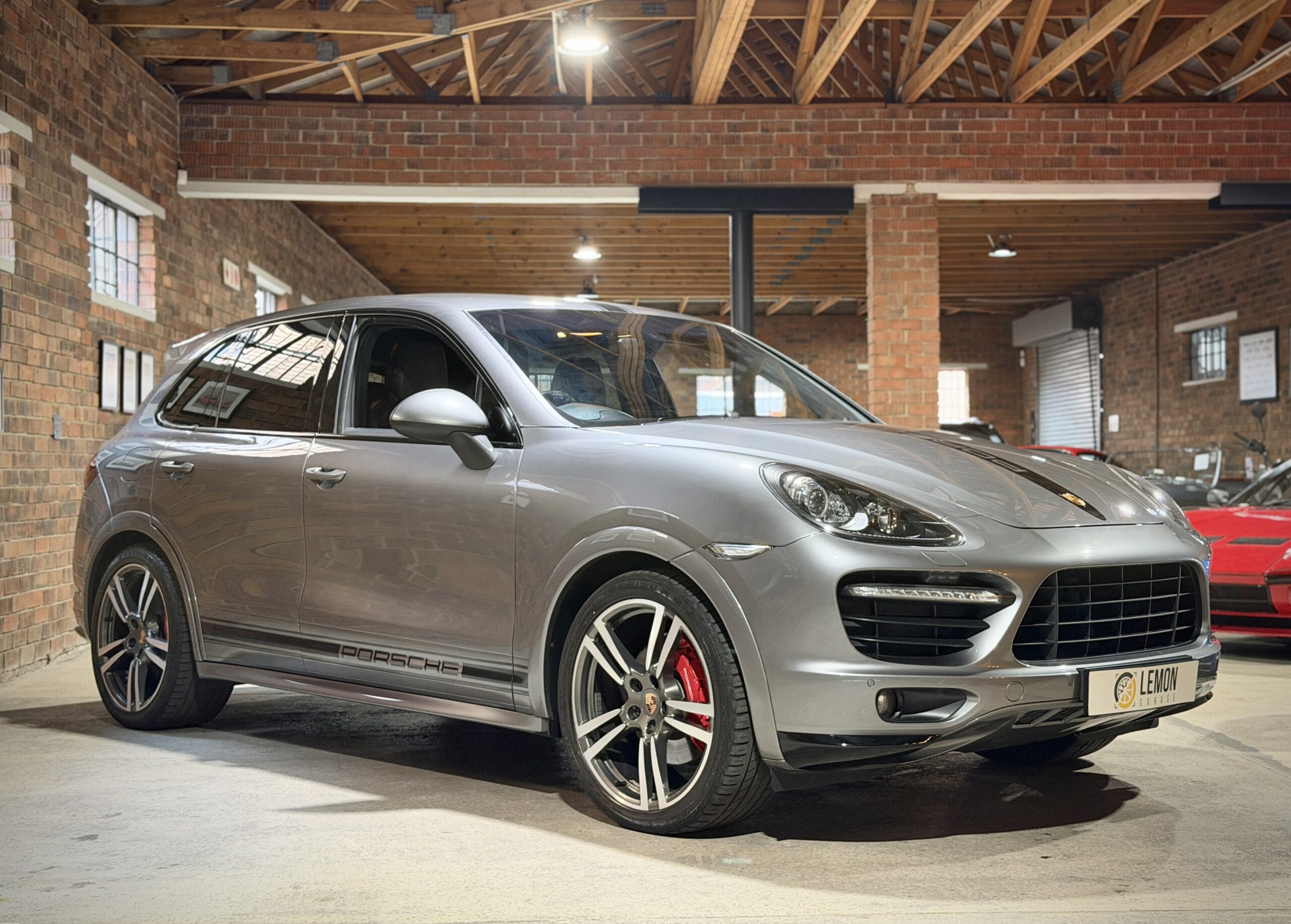 2013 Porsche Cayenne GTS