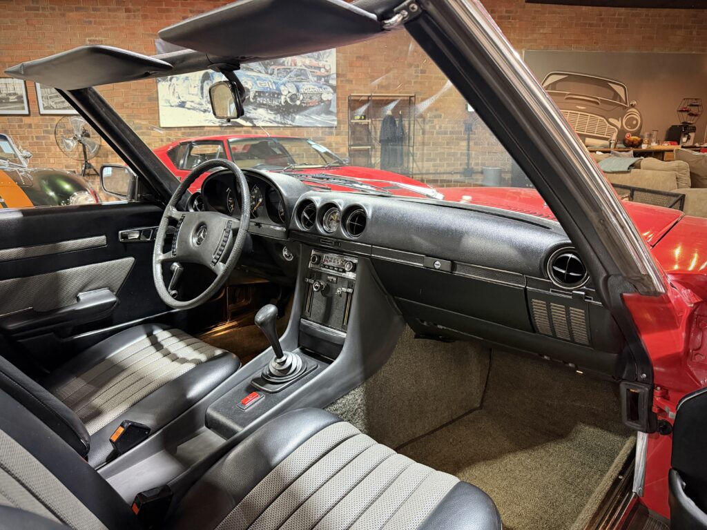 1971 Mercedes Benz 350 SL R107