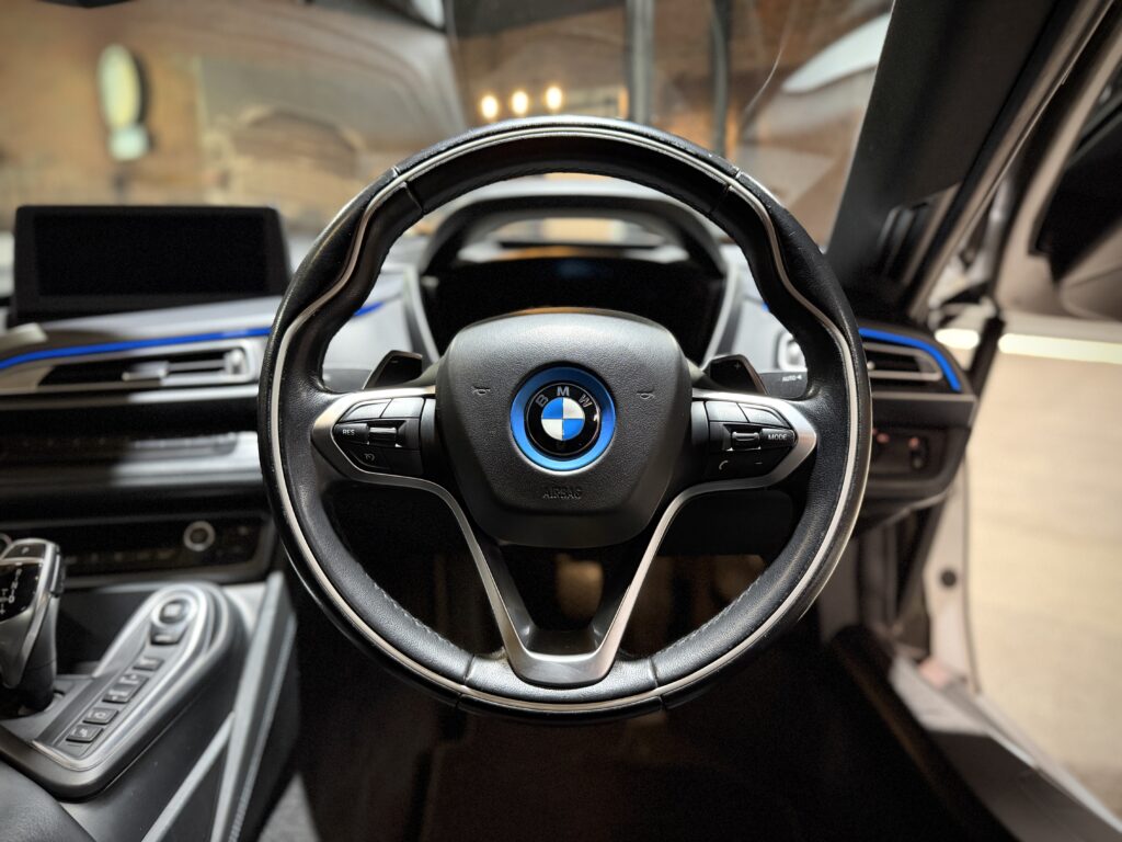 2015 BMW i8