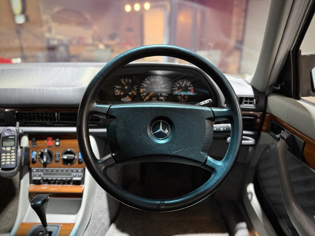 1992 Mercedes Benz 300SE
