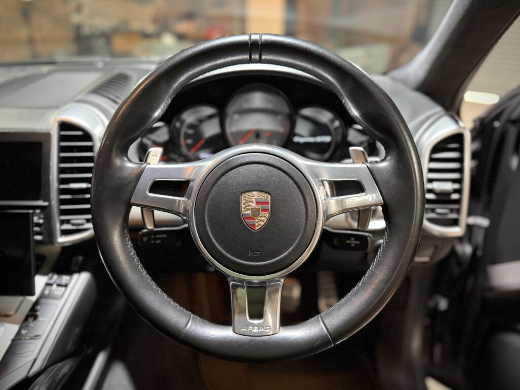 2013 Porsche Cayenne GTS