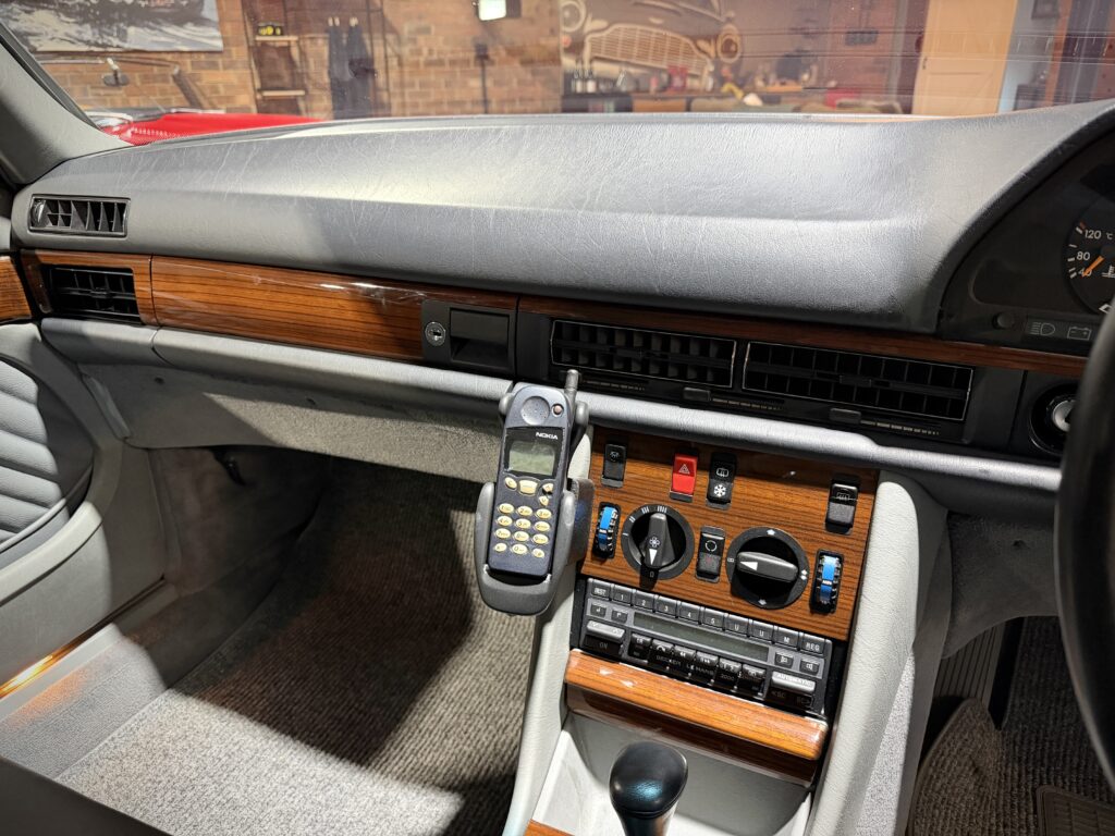 1992 Mercedes Benz 300SE