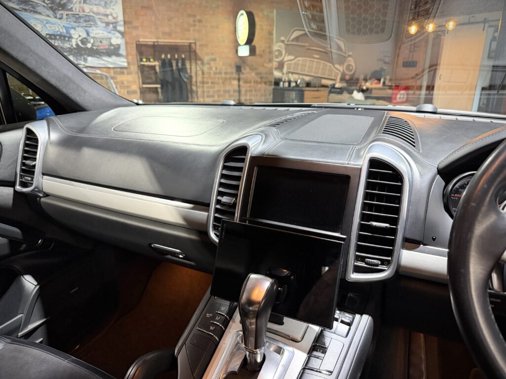 2013 Porsche Cayenne GTS
