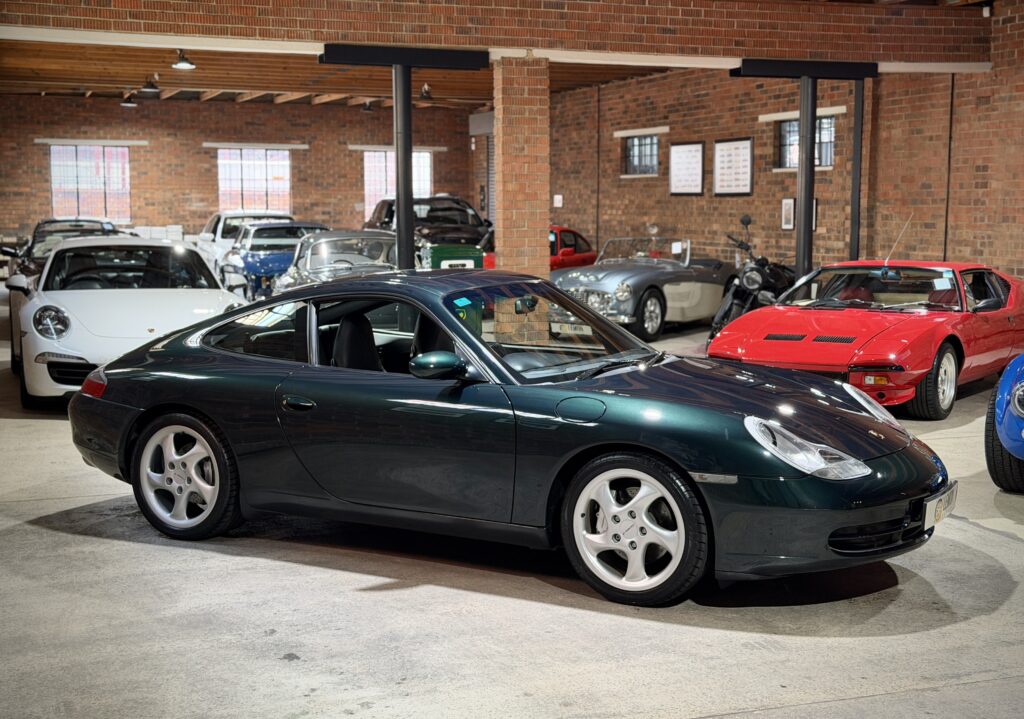 1999 Porsche 911 Carrera 4
