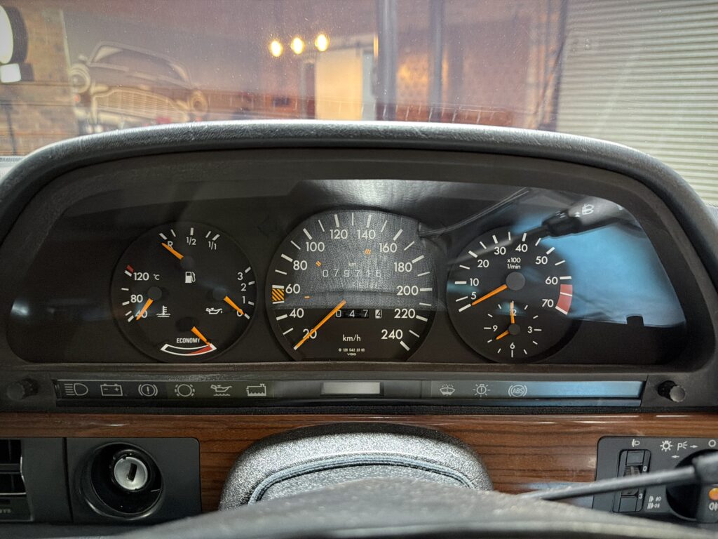 1992 Mercedes Benz 300SE