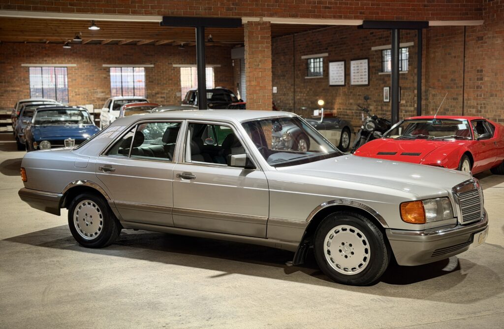 1992 Mercedes Benz 300SE